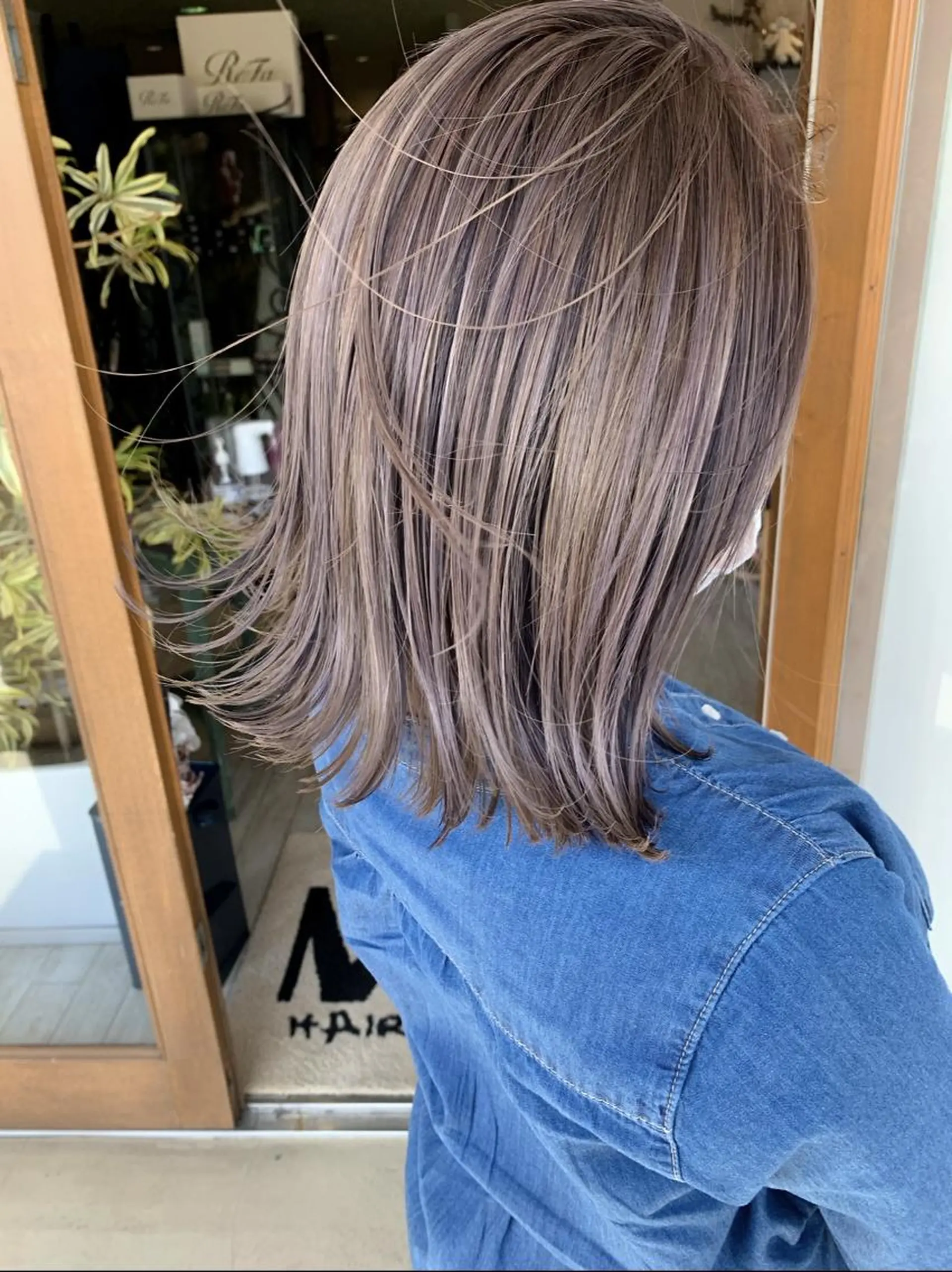 カラー ミディアム 透明感カラー ボブ 髪質改善 レイヤーカット 似合わせカット お悩み改善カット 太田皓大のヘアスタイル