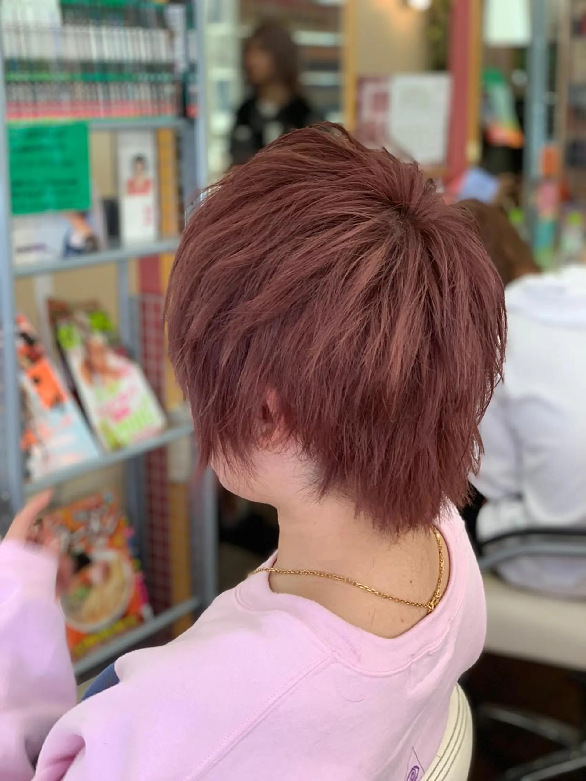 ショート カット ヘアカラー たけい ゆうきのヘアスタイル