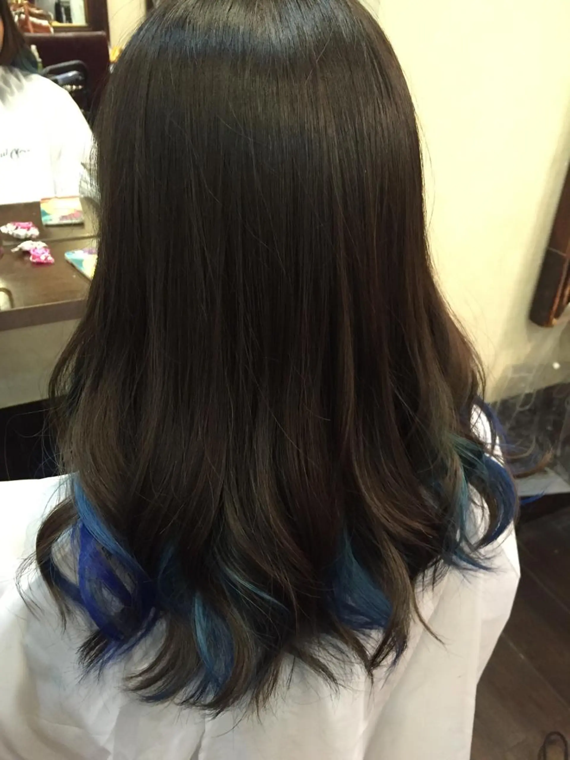 ミディアム セミロング ロング カラー ブリーチ ブルーカラー インナーカラー ミニモお気に入り数 No.1宍戸雄弥のヘアスタイル