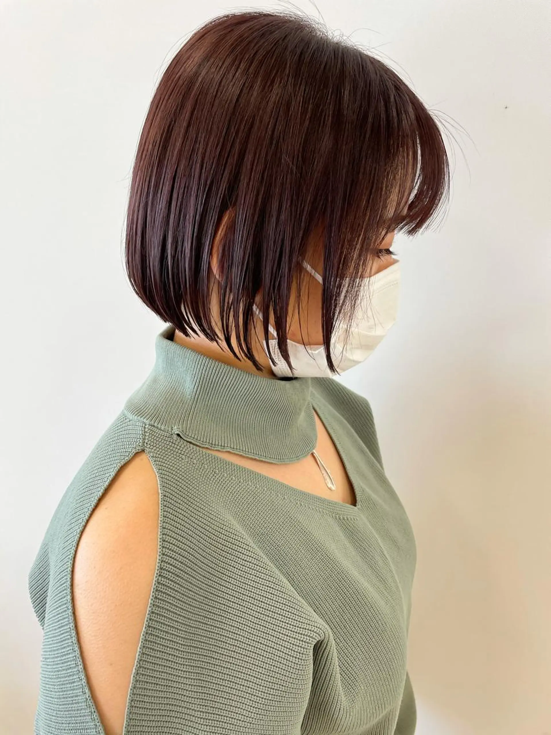 ショート カラー ヘアカラー トリートメント 顔まわりカット✄ ベージュカラー🧸のヘアスタイル