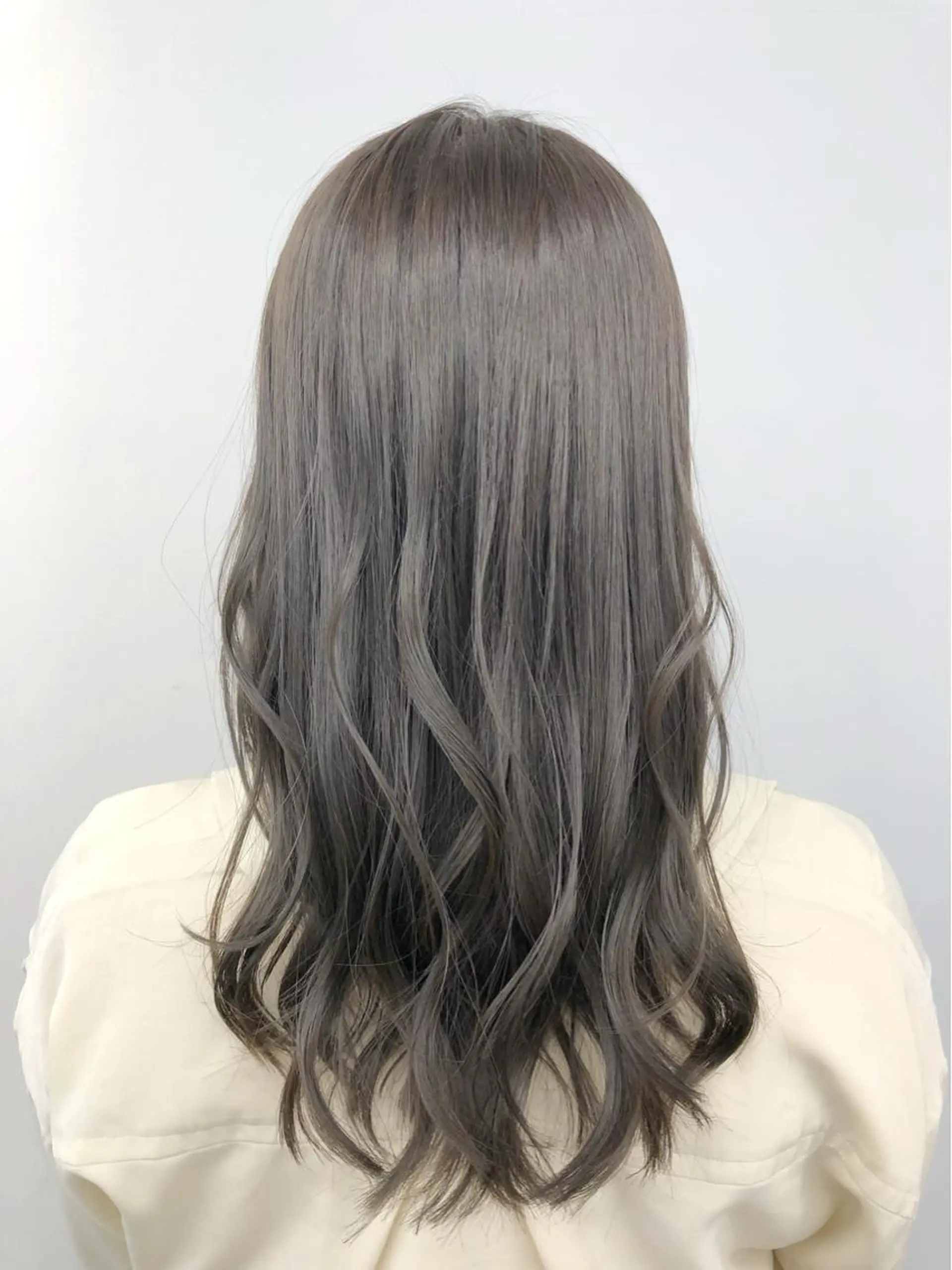 セミロング カラー 透明感カラー 代表　YUKI ☆のヘアスタイル