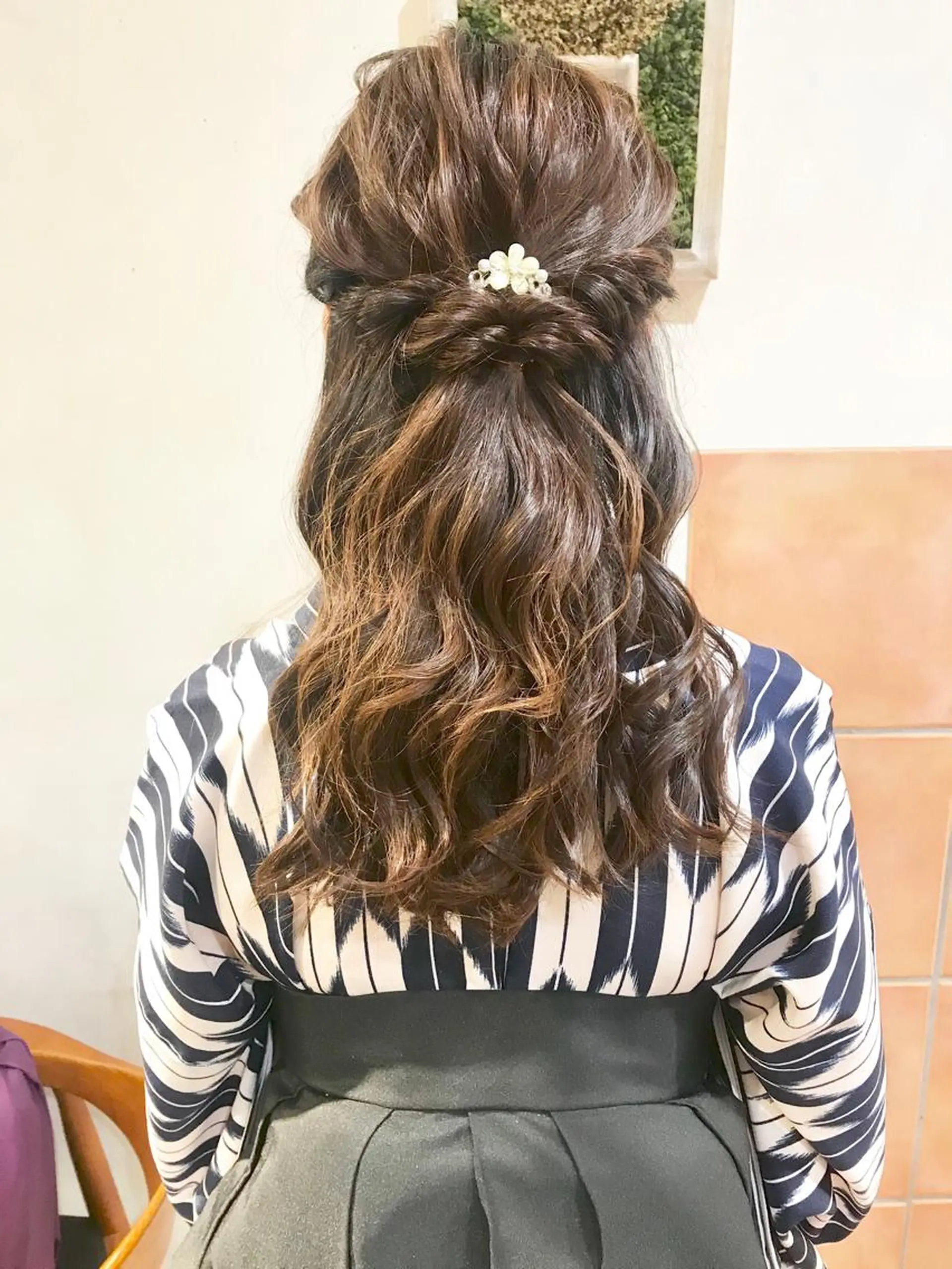 ロング ヘアアレンジ 卒業式のヘアスタイル Neolive Cava 相模大野店所属・sola: neoliveのヘアスタイル