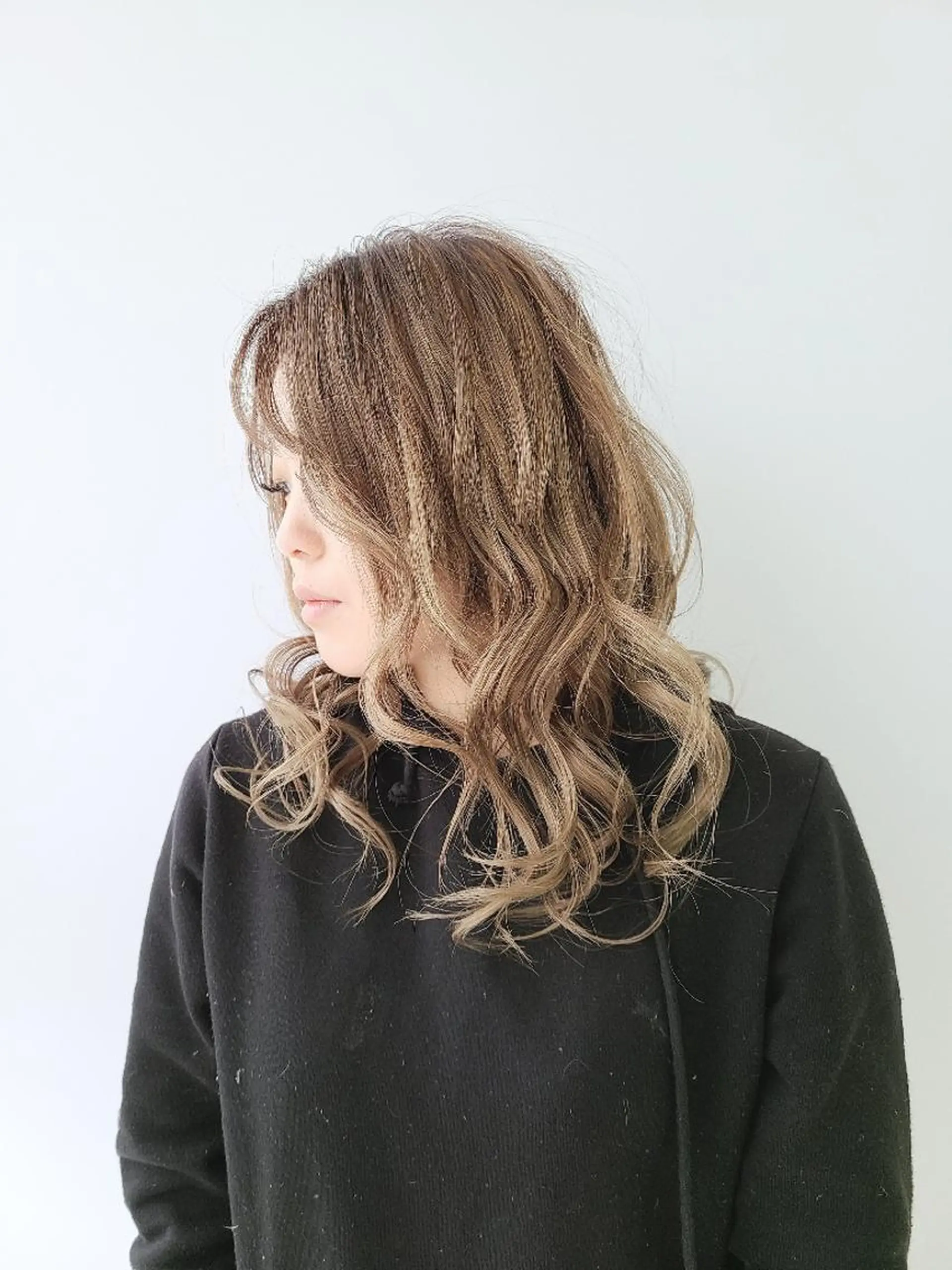 セミロング GO TODAYシェアサロン岡山店所属・🎗️髪質改善・美髪 艶髪🥇小西邦生のヘアスタイル