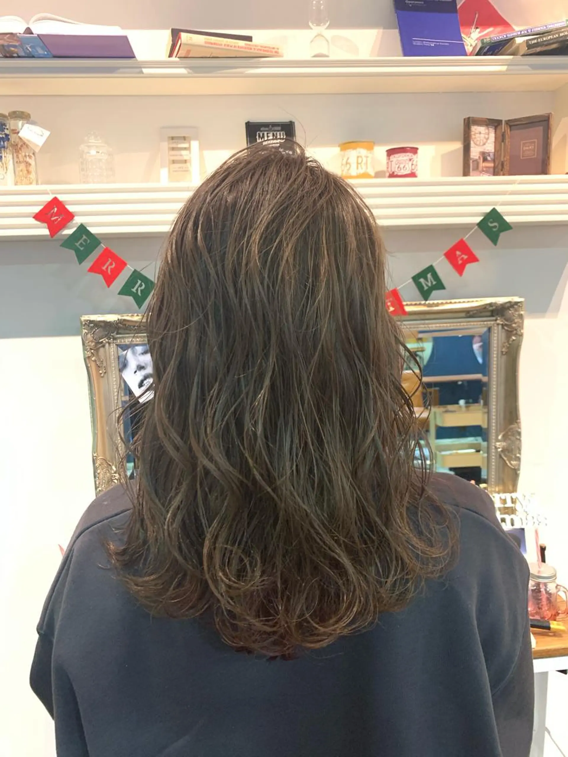 セミロング 大宮/山口 竣也のヘアスタイル