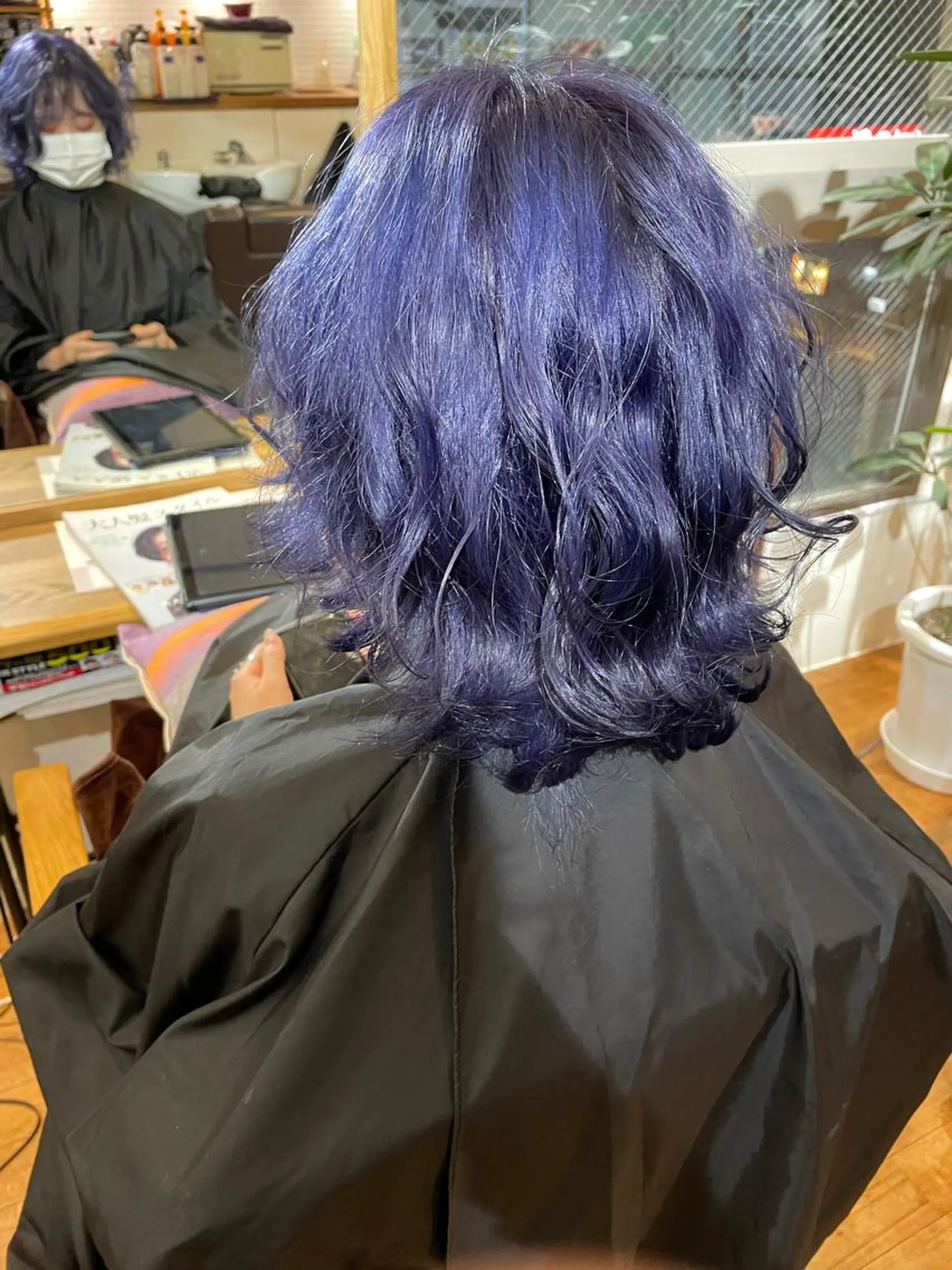 カラー I. NARUSEのヘアスタイル