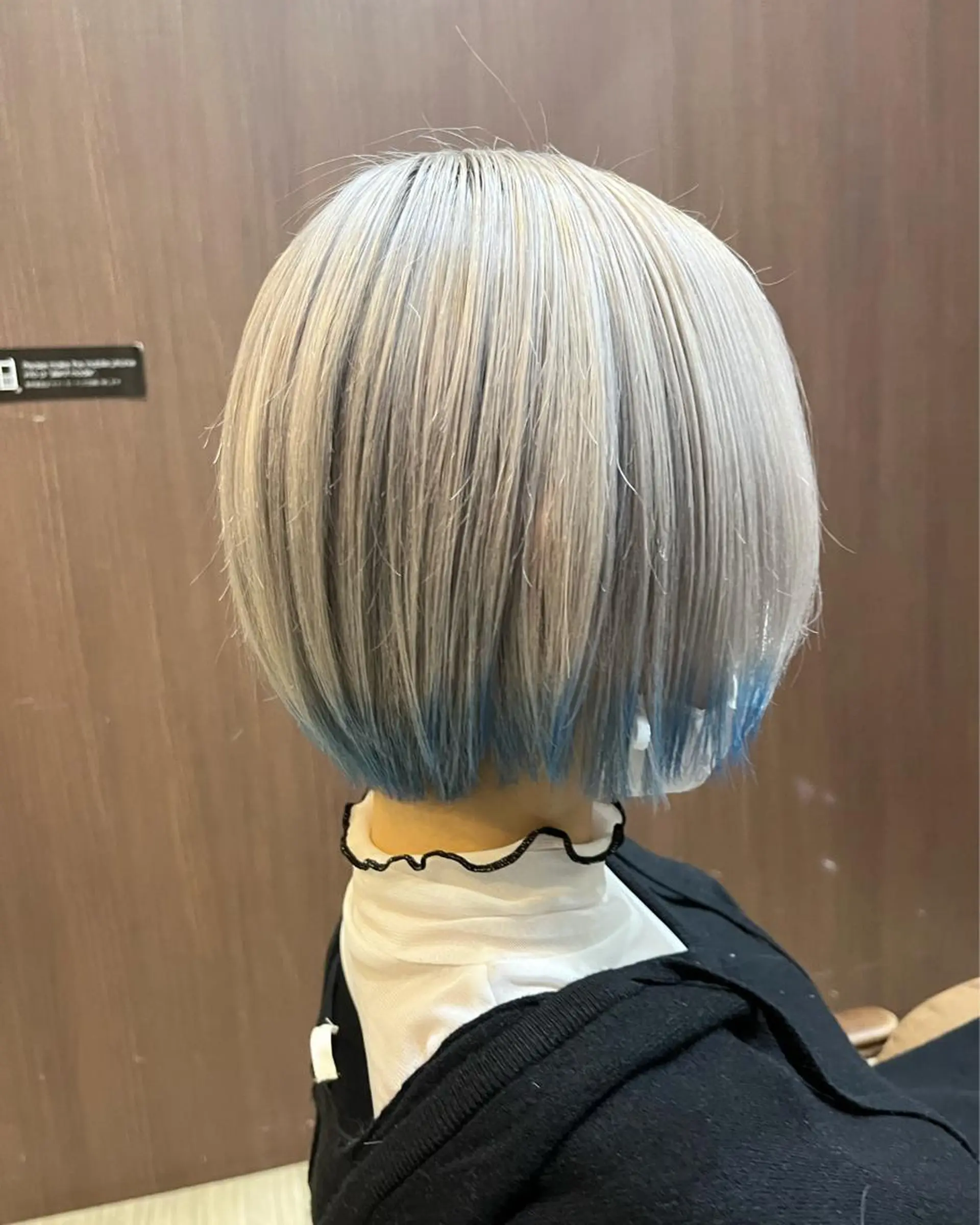 ショート カラー シルバー ヘアカラー 松崎 崇のヘアスタイル