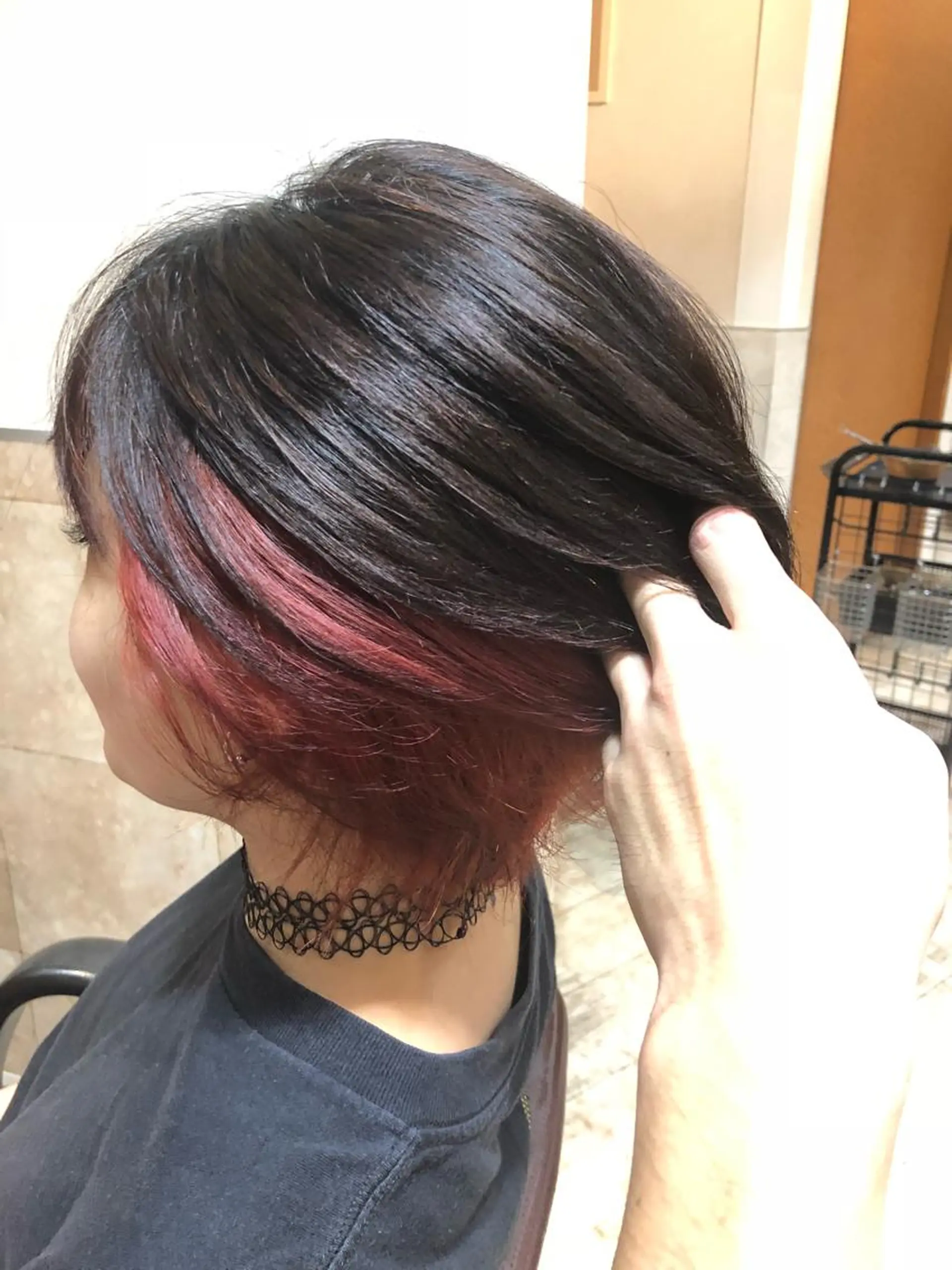 ショート カラー インナーカラー 100%髪質改善特化 TRUNSのヘアスタイル