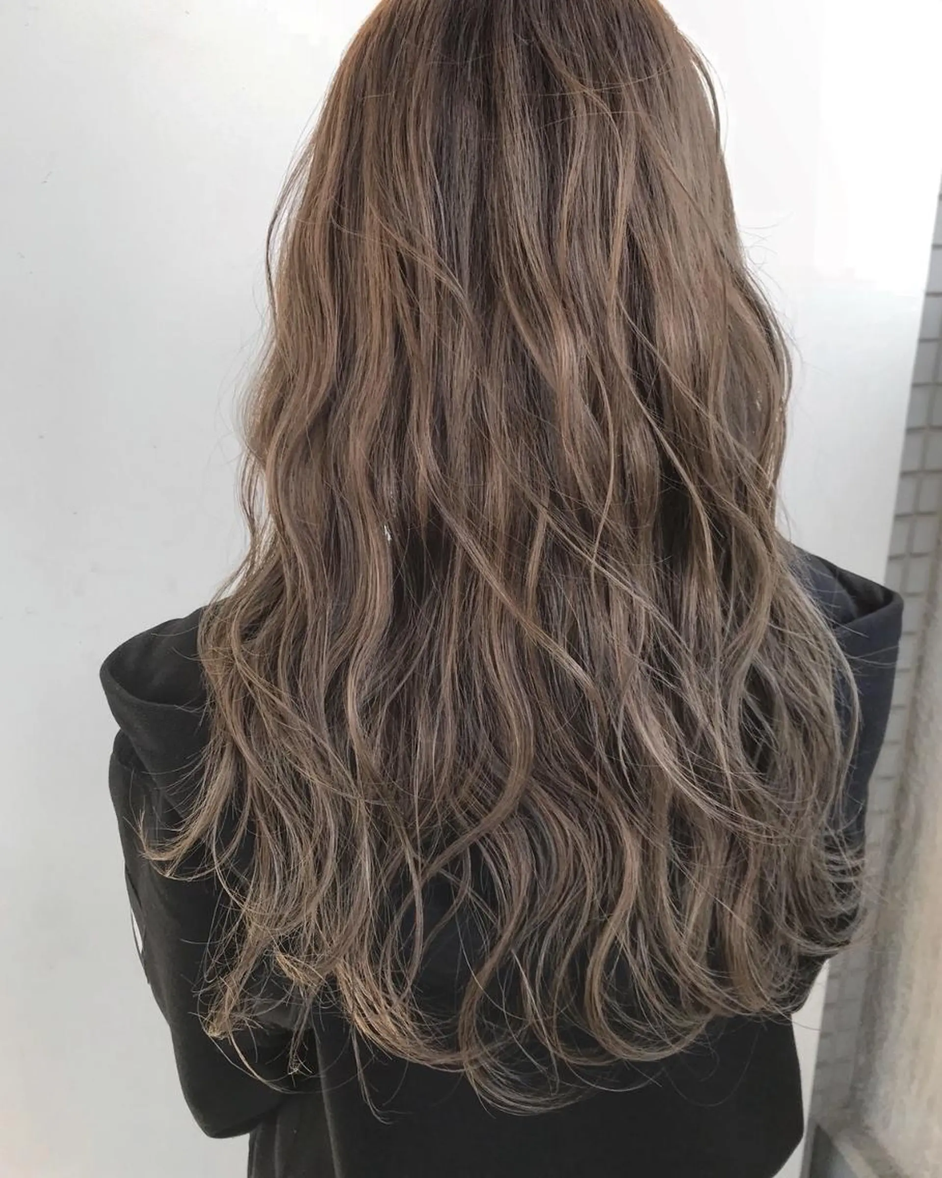 ロング カット 縮毛矯正 伊藤 裕治のヘアスタイル