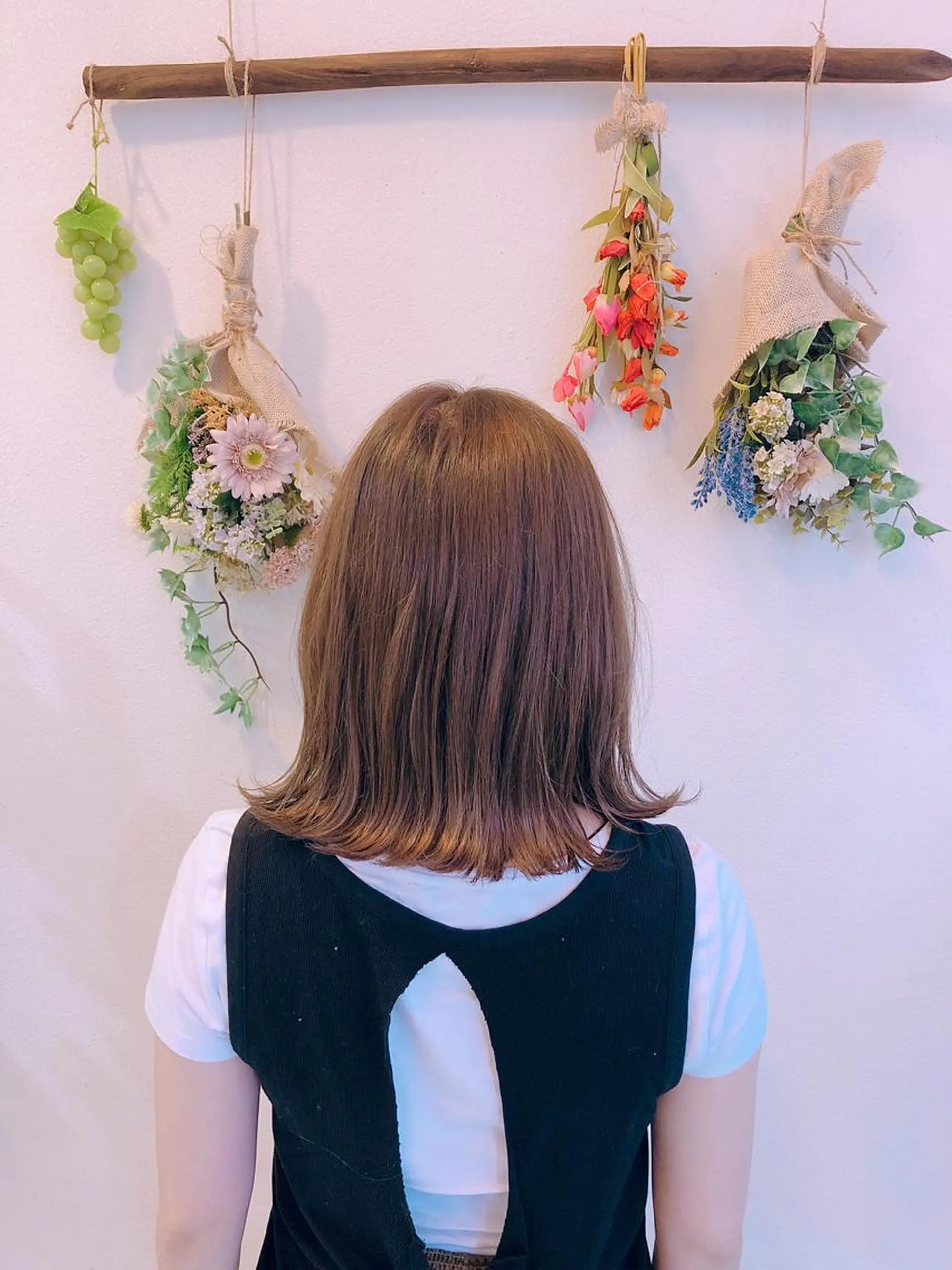 ミディアム カラー 西 めぐみのヘアスタイル