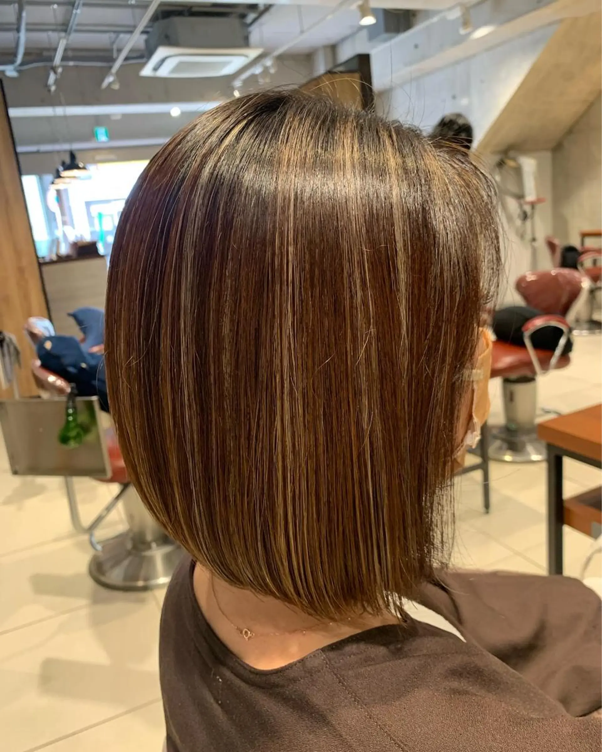 ショート カラー ハイライトカラー ボブ ハイライト AQUA 平田真一のヘアスタイル