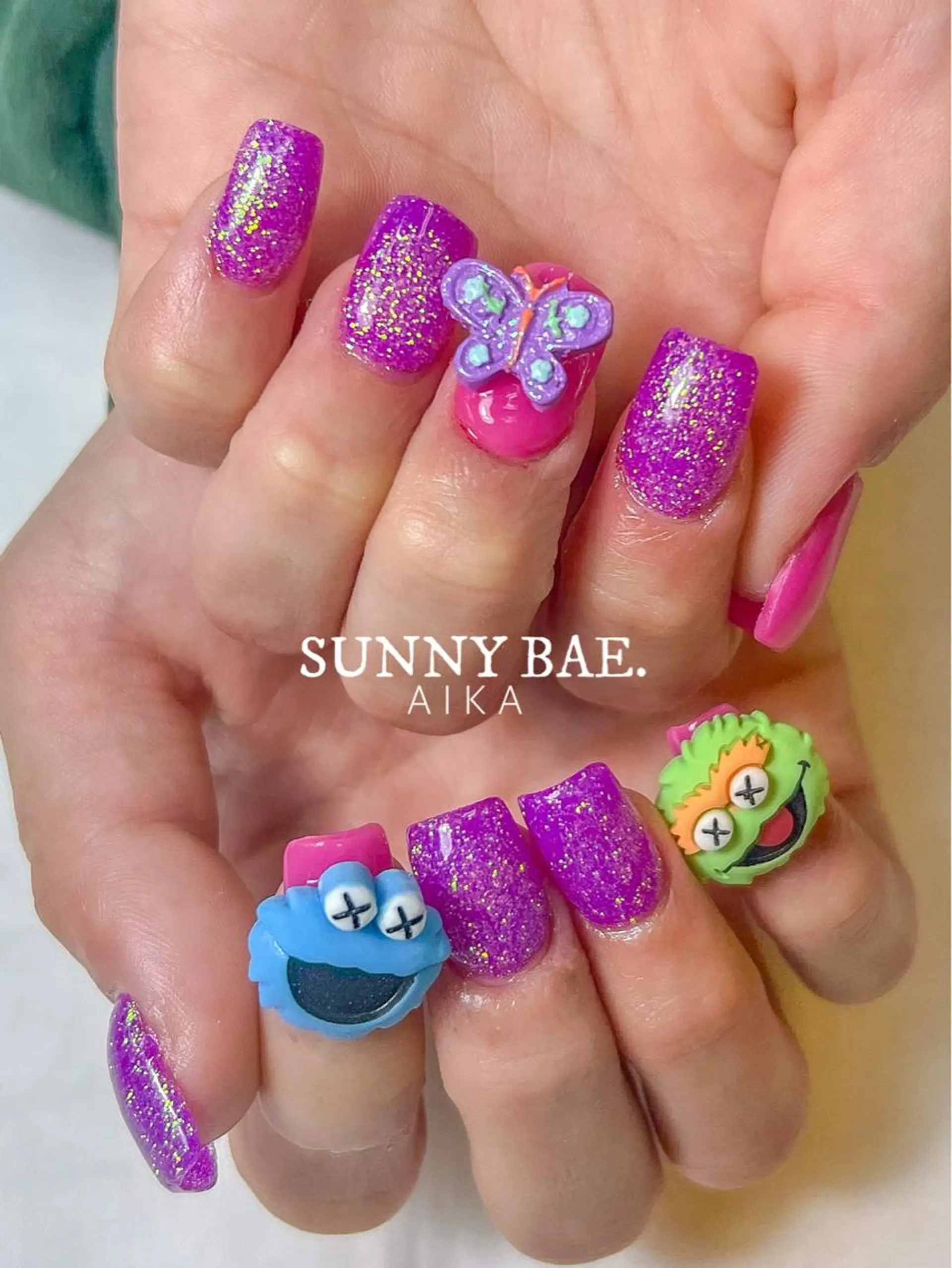 ショート ネイル ショートヘア アートネイル キラキラネイル ロングネイル スカルプネイル SUNNY BAE.所属・Made By AIKAのネイルデザイン