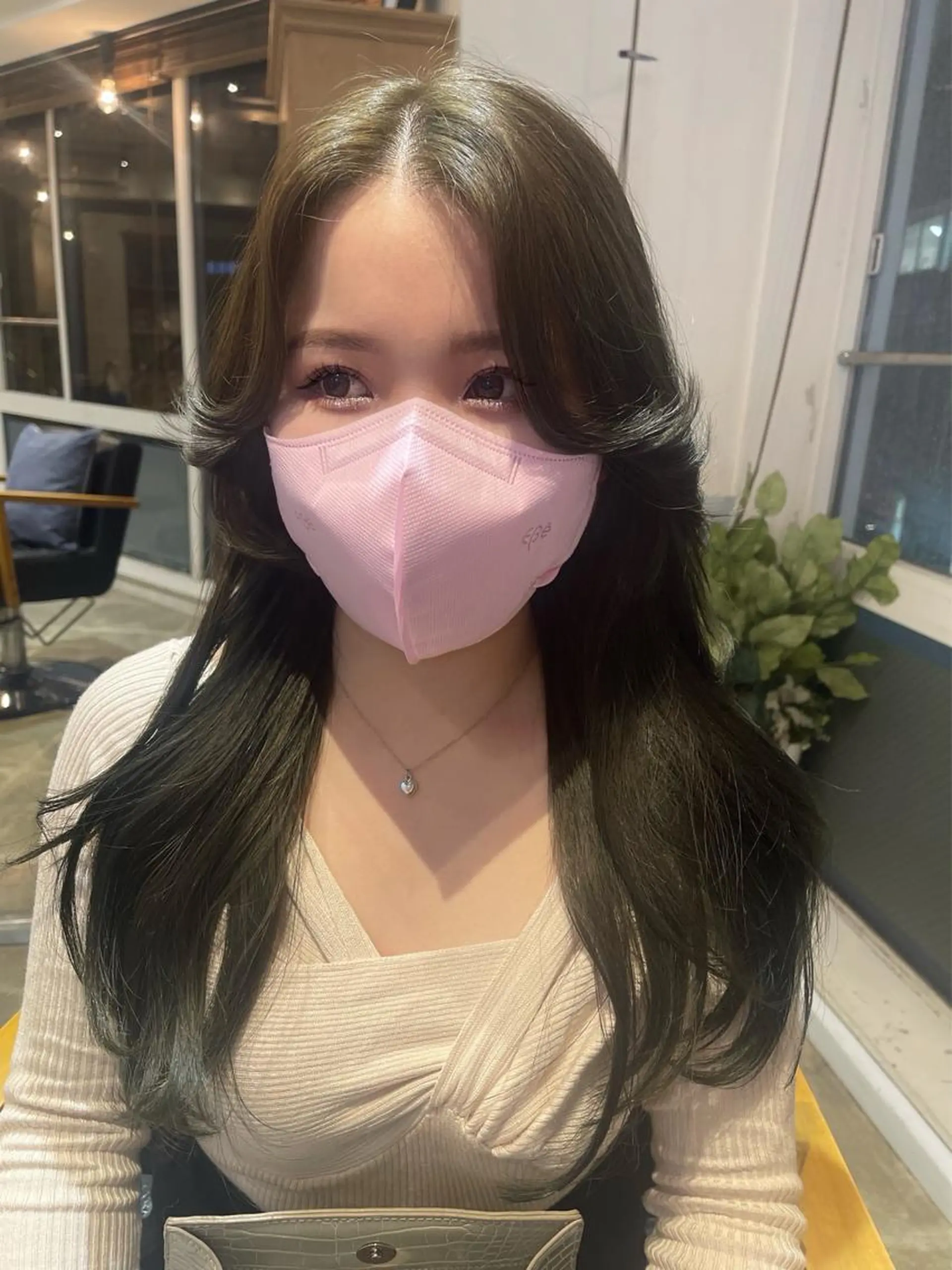 ロング カラー グレージュ オリーブグレージュ オリーブグレー 中韓style 💄🤍愛子🇨🇳のヘアスタイル