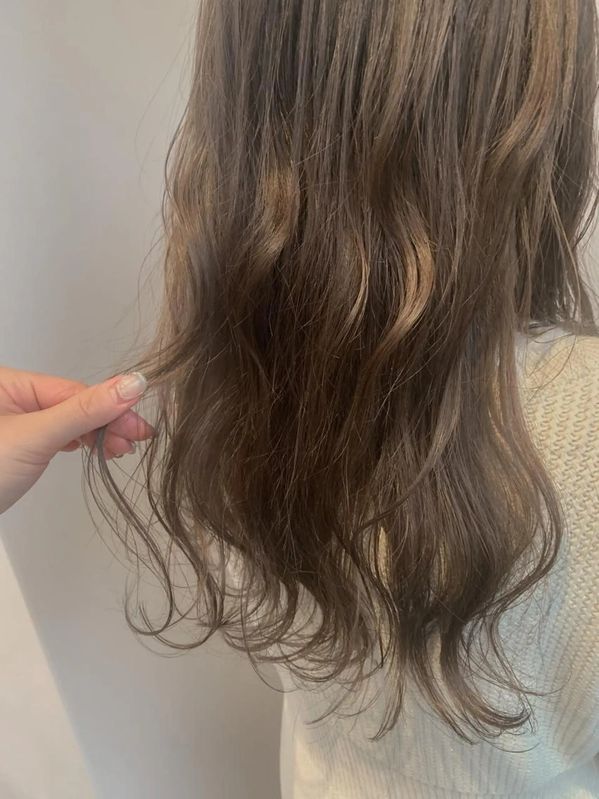 セミロング カラー ベージュカラー オリーブベージュ Chlom🌿Top Stylist沖田のヘアスタイル
