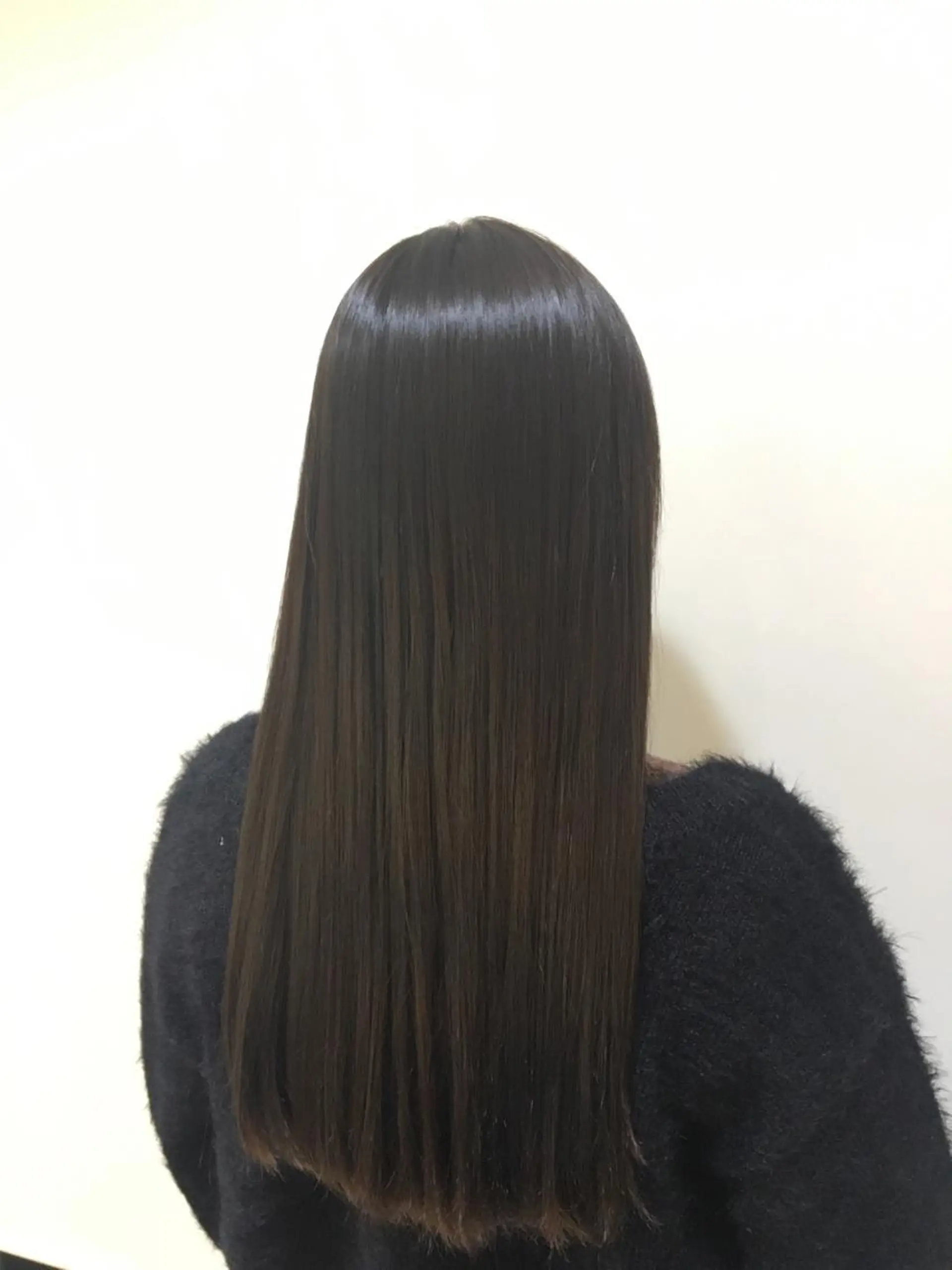 ロング 縮毛矯正 ヘアカラー トリートメント ぱつっとボブ/ 小野あかねのヘアスタイル