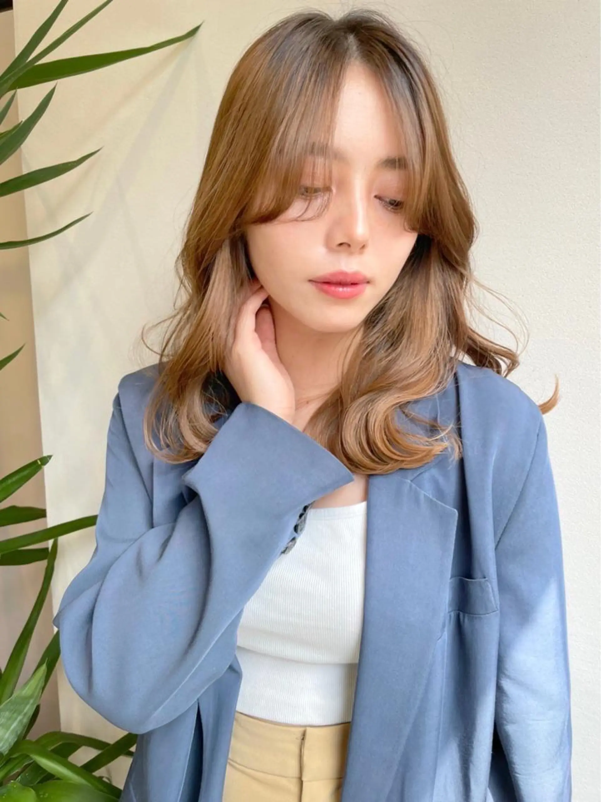 ロング 横手 愛美のヘアスタイル