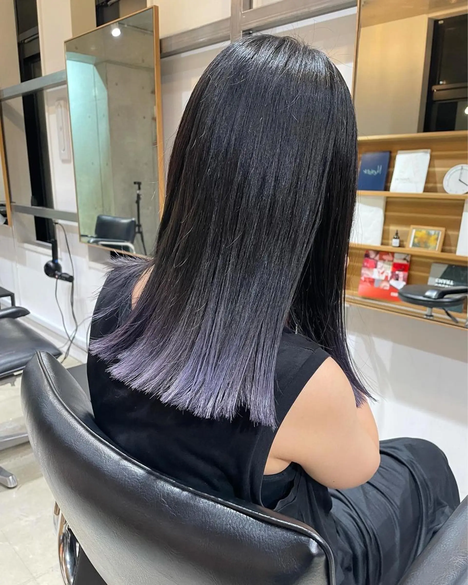 セミロング カラー 韓国🇰🇷透明感 ERIのヘアスタイル