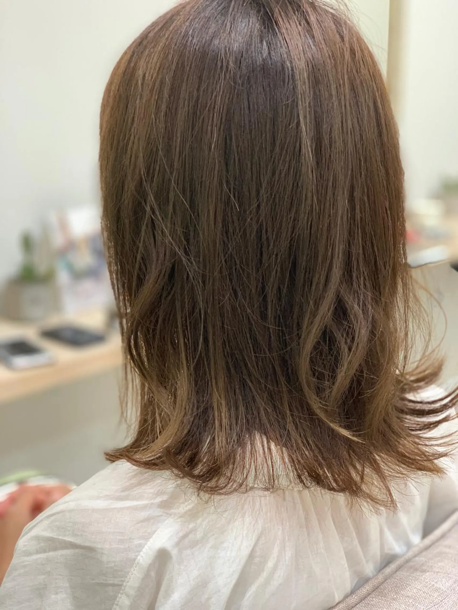 ミディアム カラー ボブレイヤー ブルーカラー ブルーバイオレット バイオレットカラー ボブ 山本 悟志のヘアスタイル