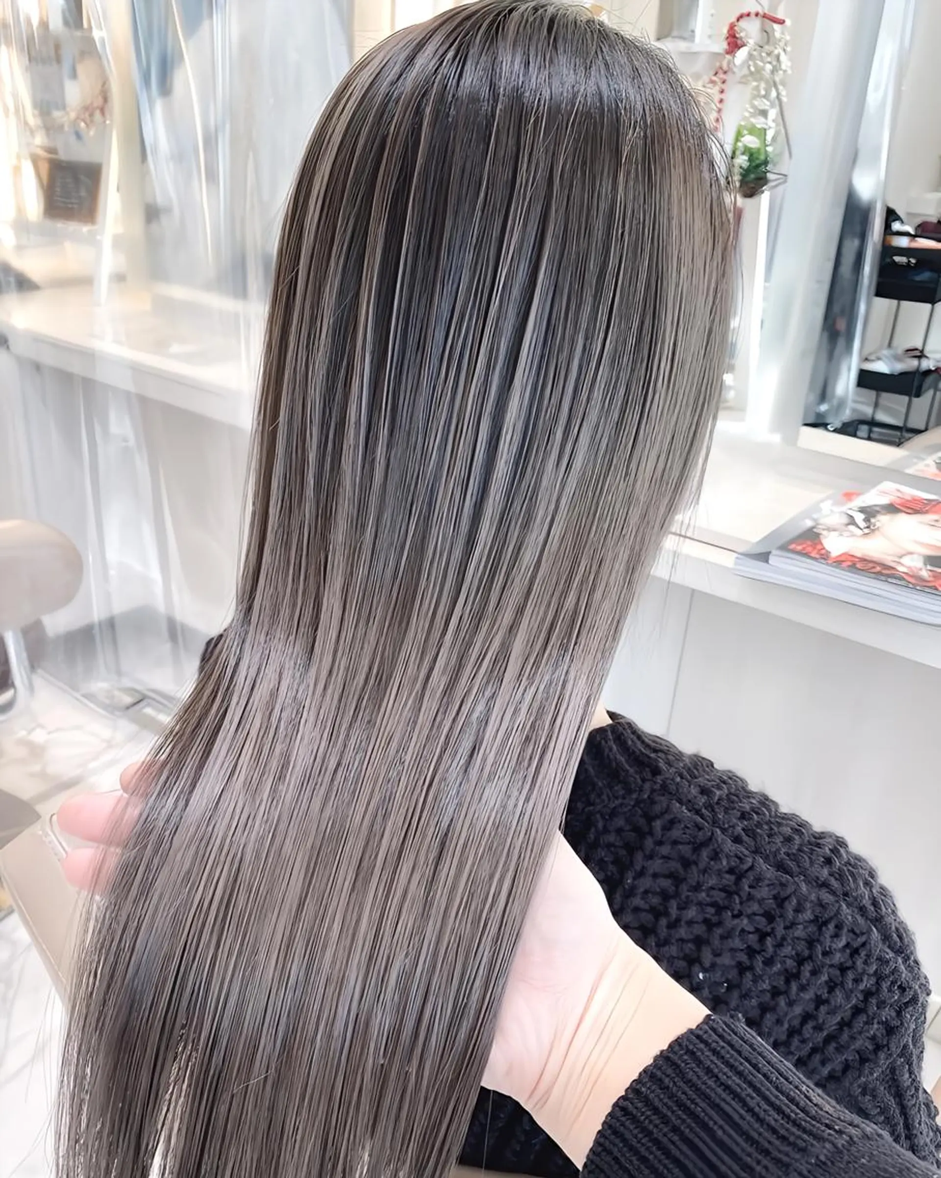 セミロング カラー 髪質改善 トリートメント トリートメント ヘッドスパ 髪質改善/縮毛矯正 /カラー/篠塚菜々子のヘアスタイル