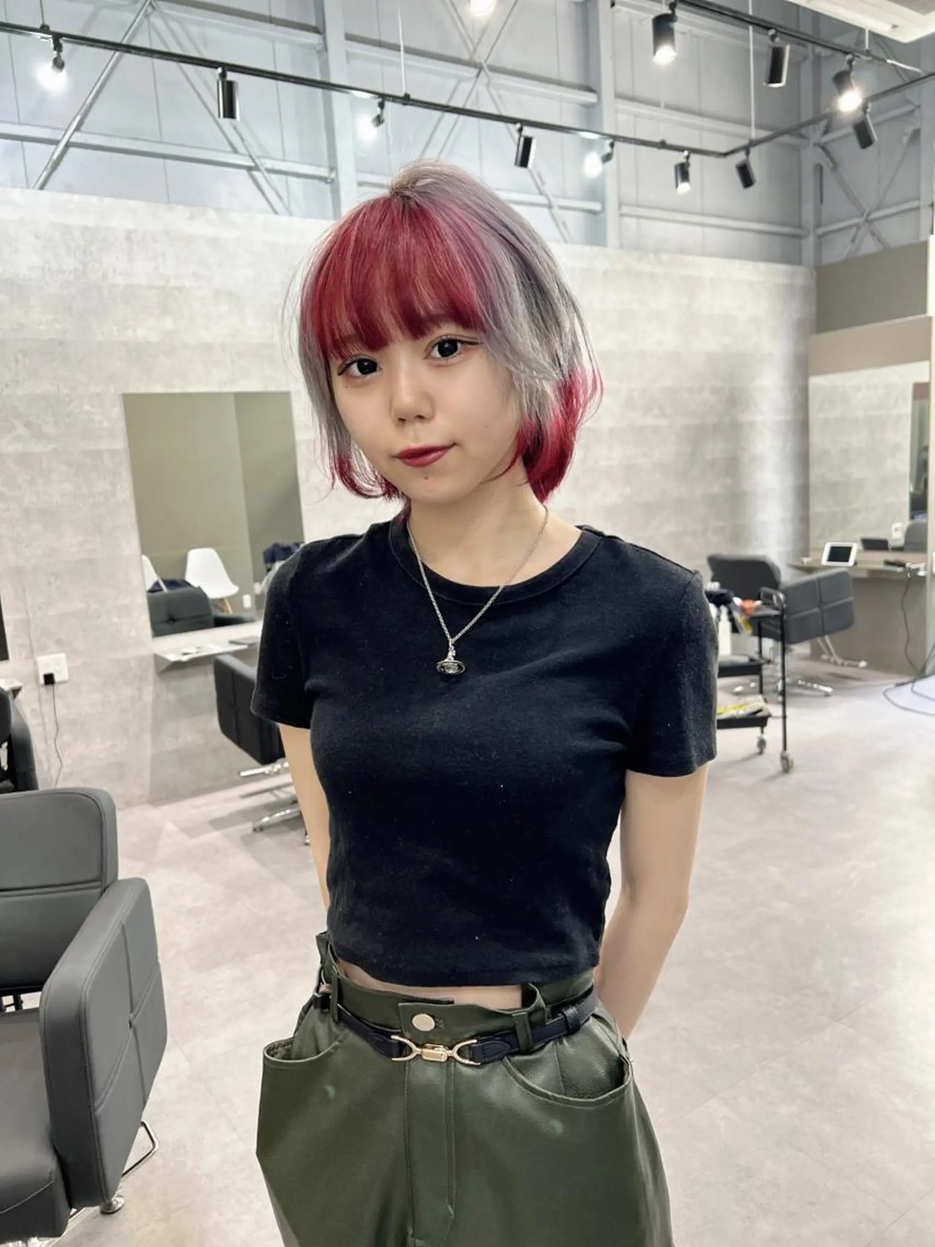 ショート カラー バレイヤージュ ブリーチ ケアブリーチ デザインカラー ダブルカラー Via officialのヘアスタイル