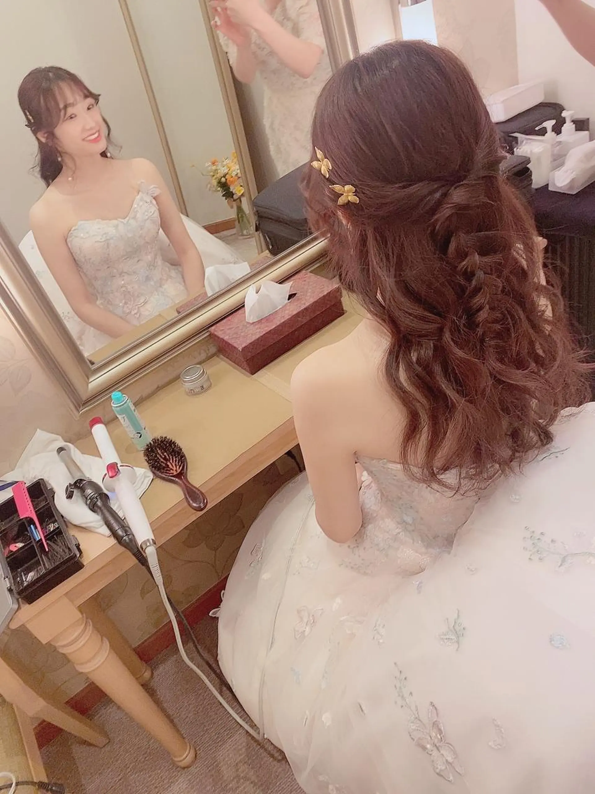 ミディアム ヘアアレンジ YEAU　PLUS所属・極上の艶髪 RINAのヘアスタイル