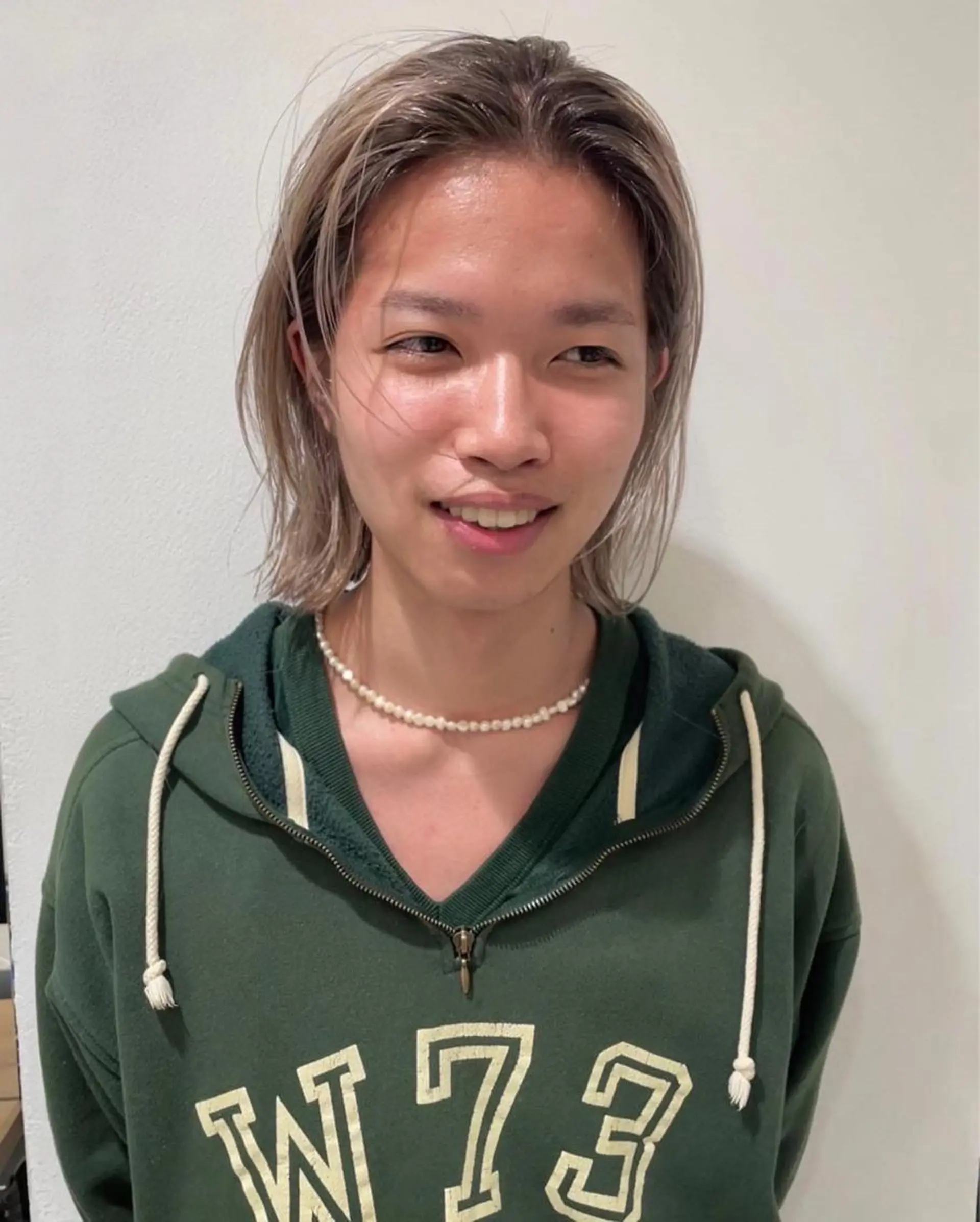 ミディアム カラー メンズ ブロンド ボブ カット ヘアカラー トリートメント Loom.所属・村上雅人 ナチュラルモードのヘアスタイル