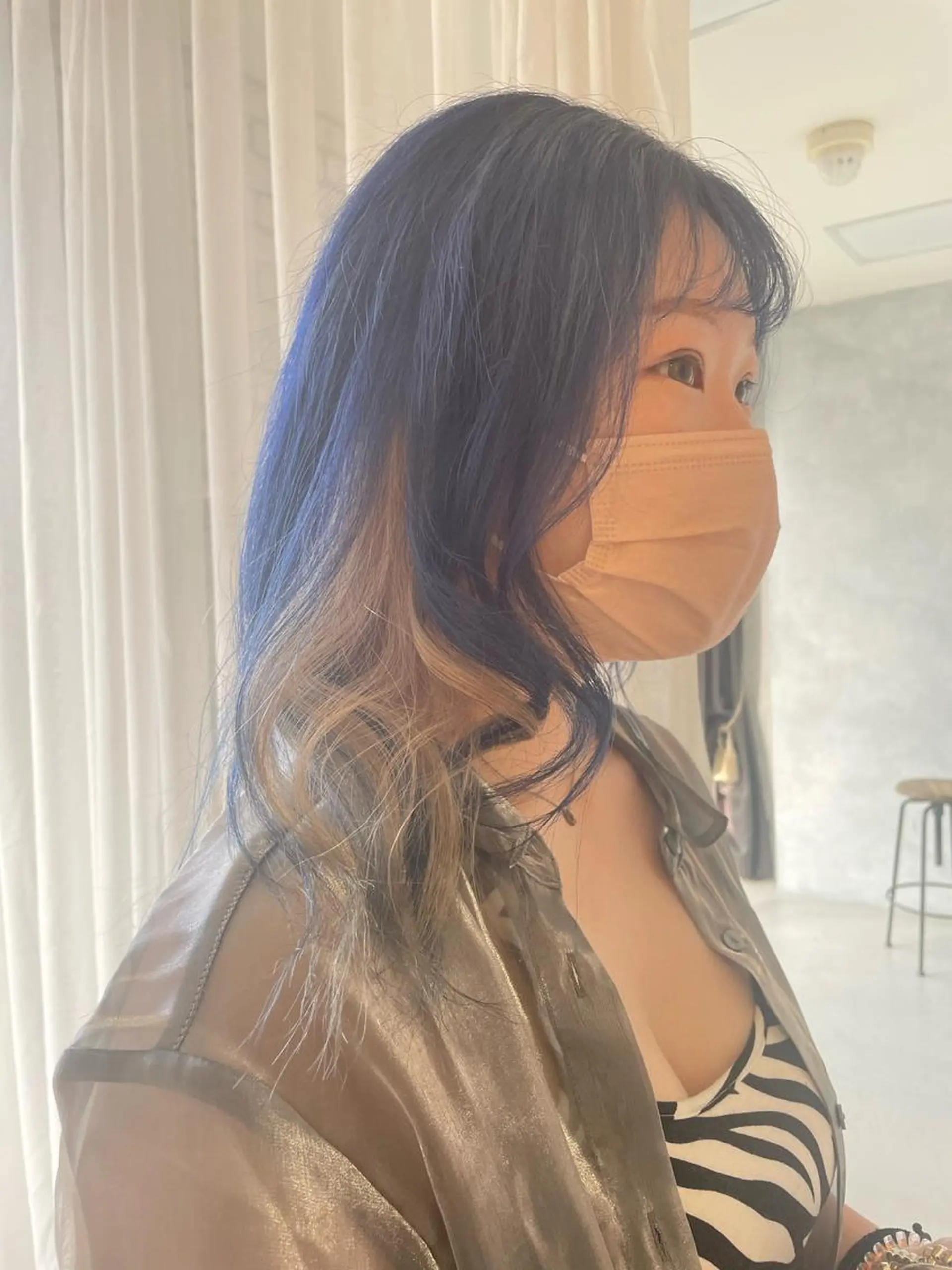 セミロング カラー 艶ハイトーン👑♡ NATSUKIのヘアスタイル