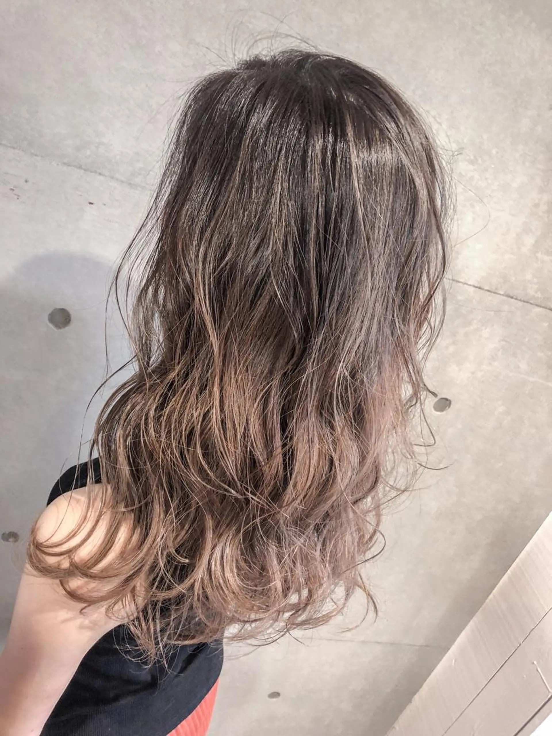 セミロング カラー バレイヤージュ レイヤーカット レイヤーカット× 髪質改善たもりのヘアスタイル