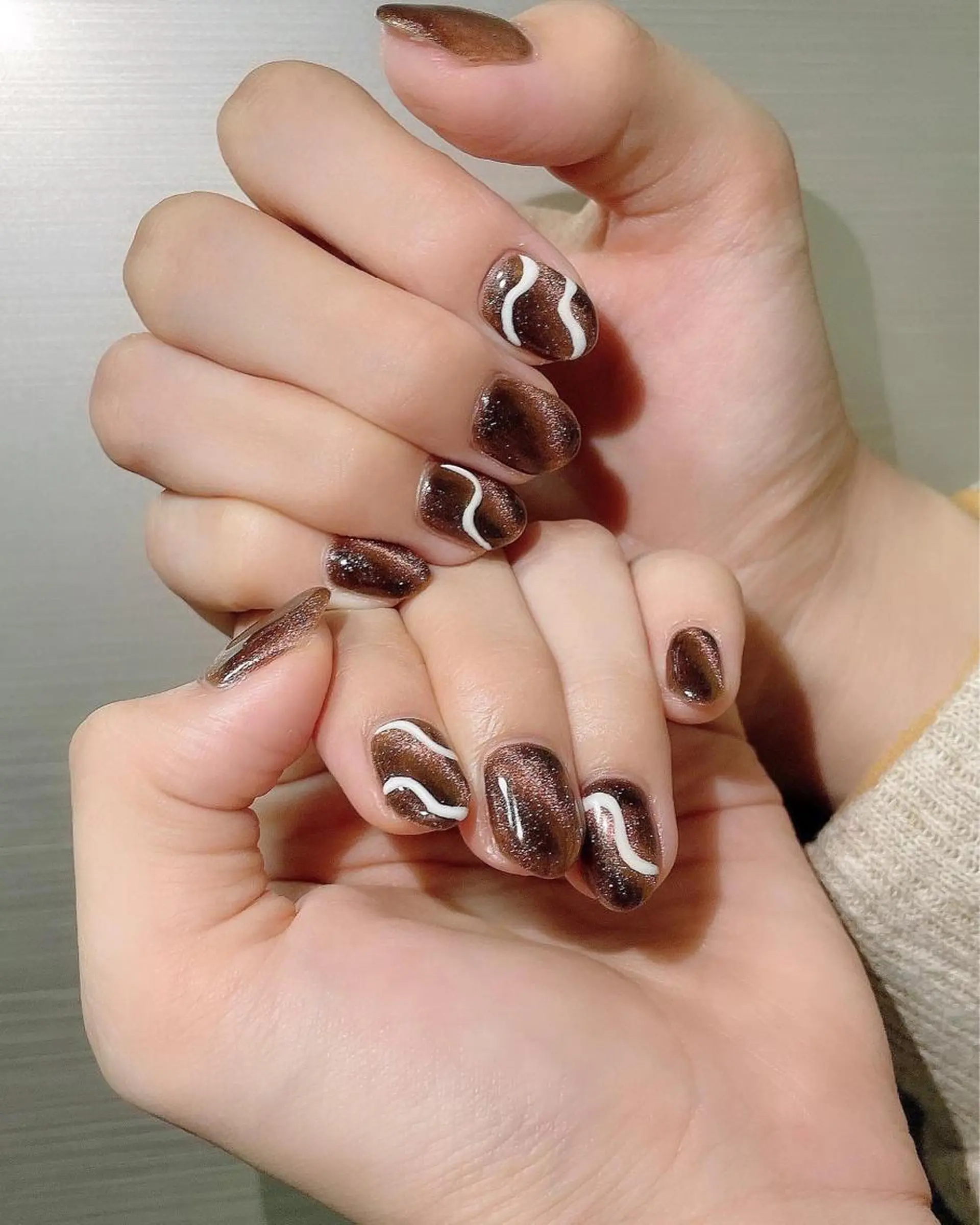 ネイル マグネットネイル マグネットワンカラー ワンカラーネイル ハンドネイル 黒川 実祐のネイルデザイン