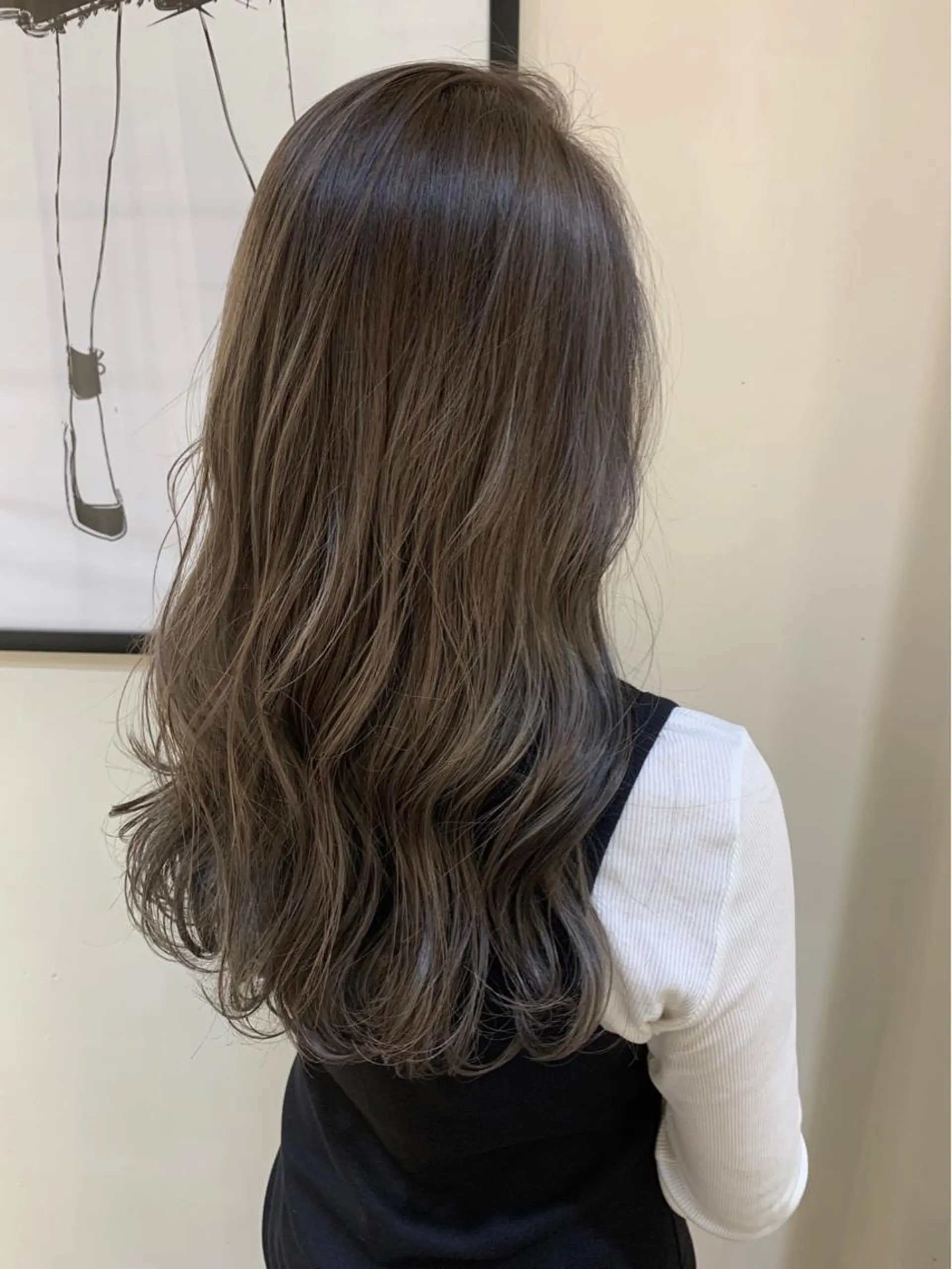 セミロング カラー グレージュ ハイライトカラー ハイライト Remore所属・中塚 義人のヘアスタイル