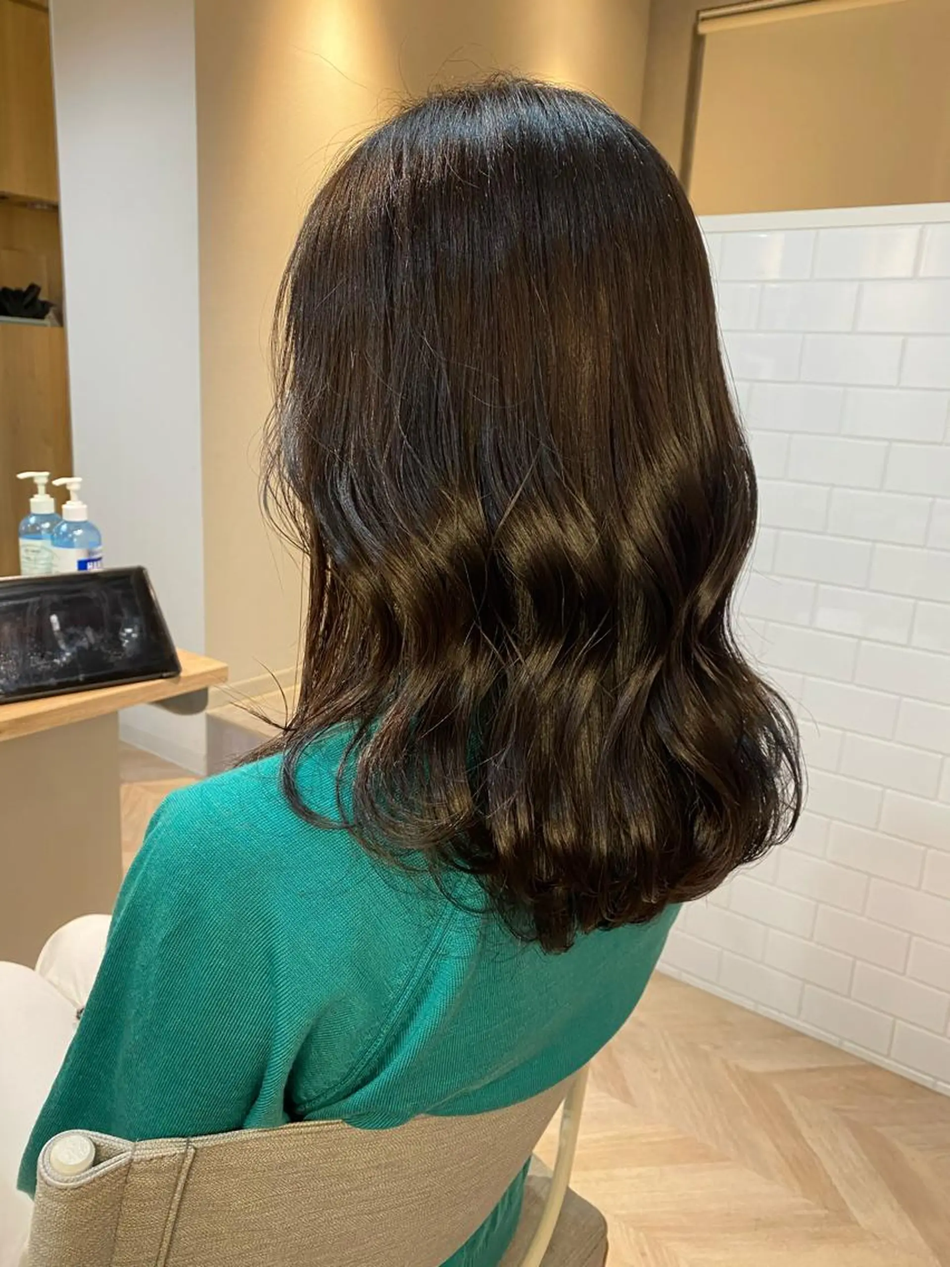 セミロング 似合わせカット カット ヘアカラー トリートメント 西山 恵太郎のヘアスタイル