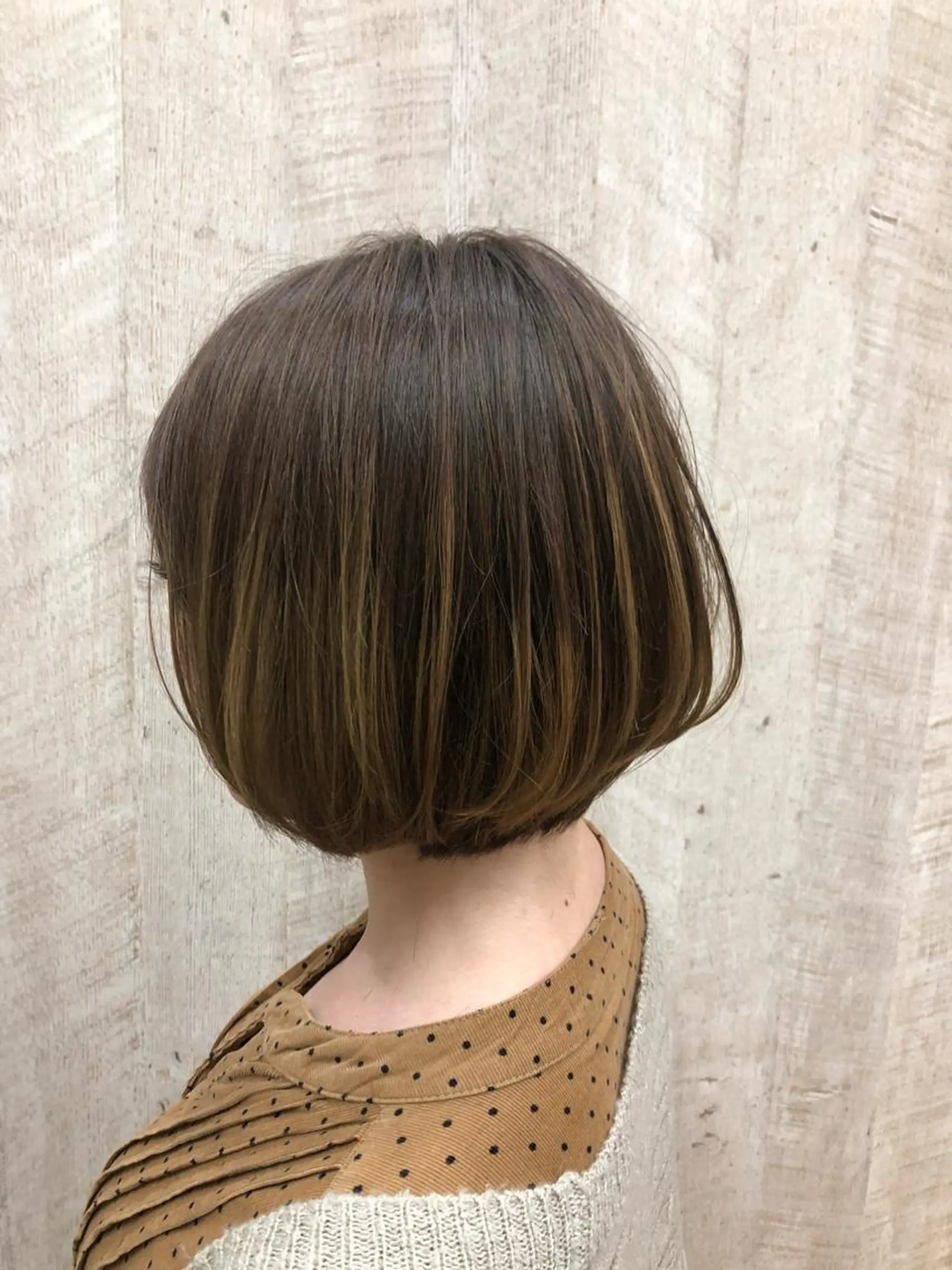 ショート カラー ベージュカラー ハイライトカラー ハイライト hair salon Ame(エイム)所属・熊井 達也のエステ・リラクイメージ