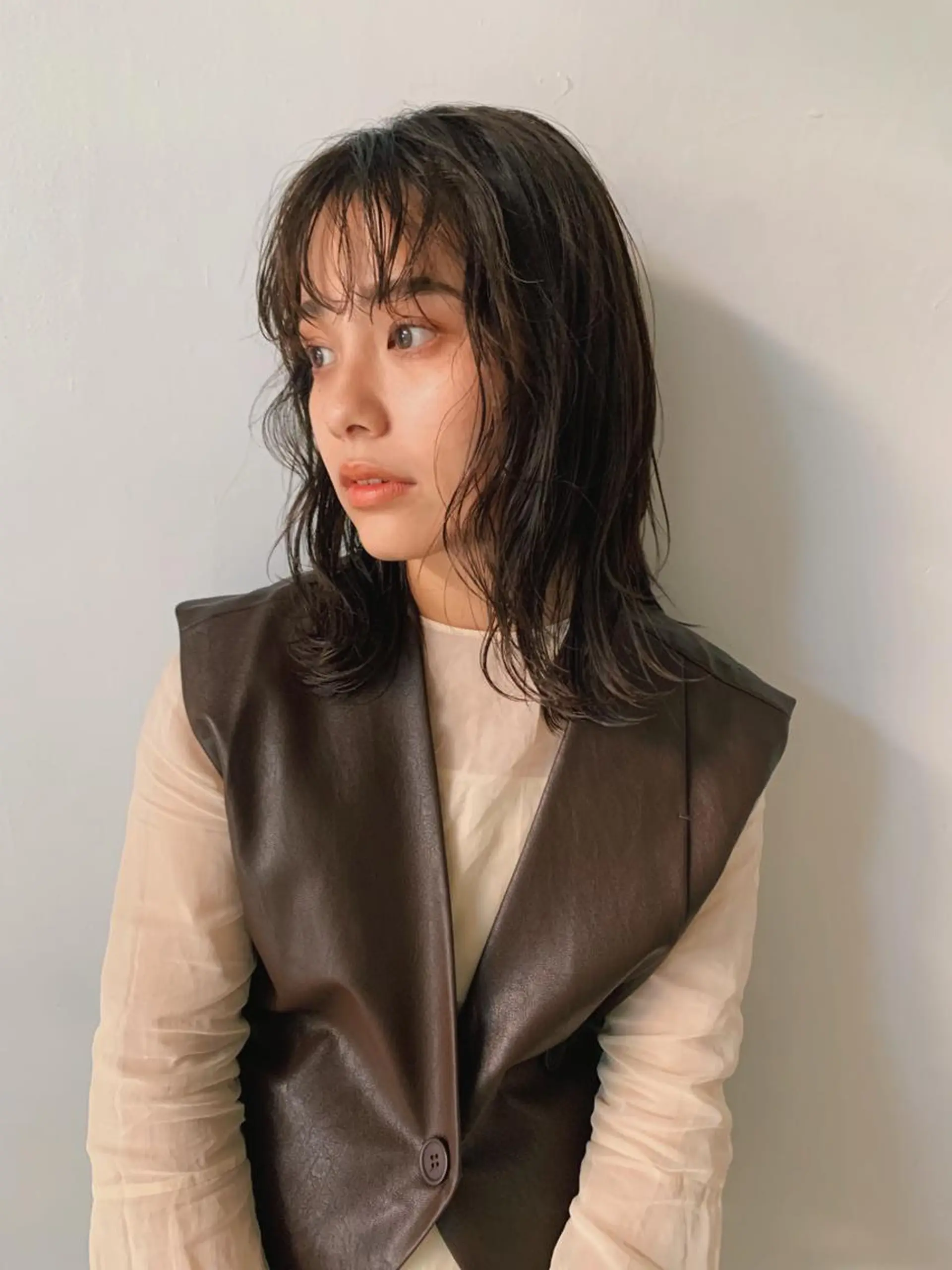 ミディアム カラー yupi🐈⬛ レイヤー/パーマのヘアスタイル