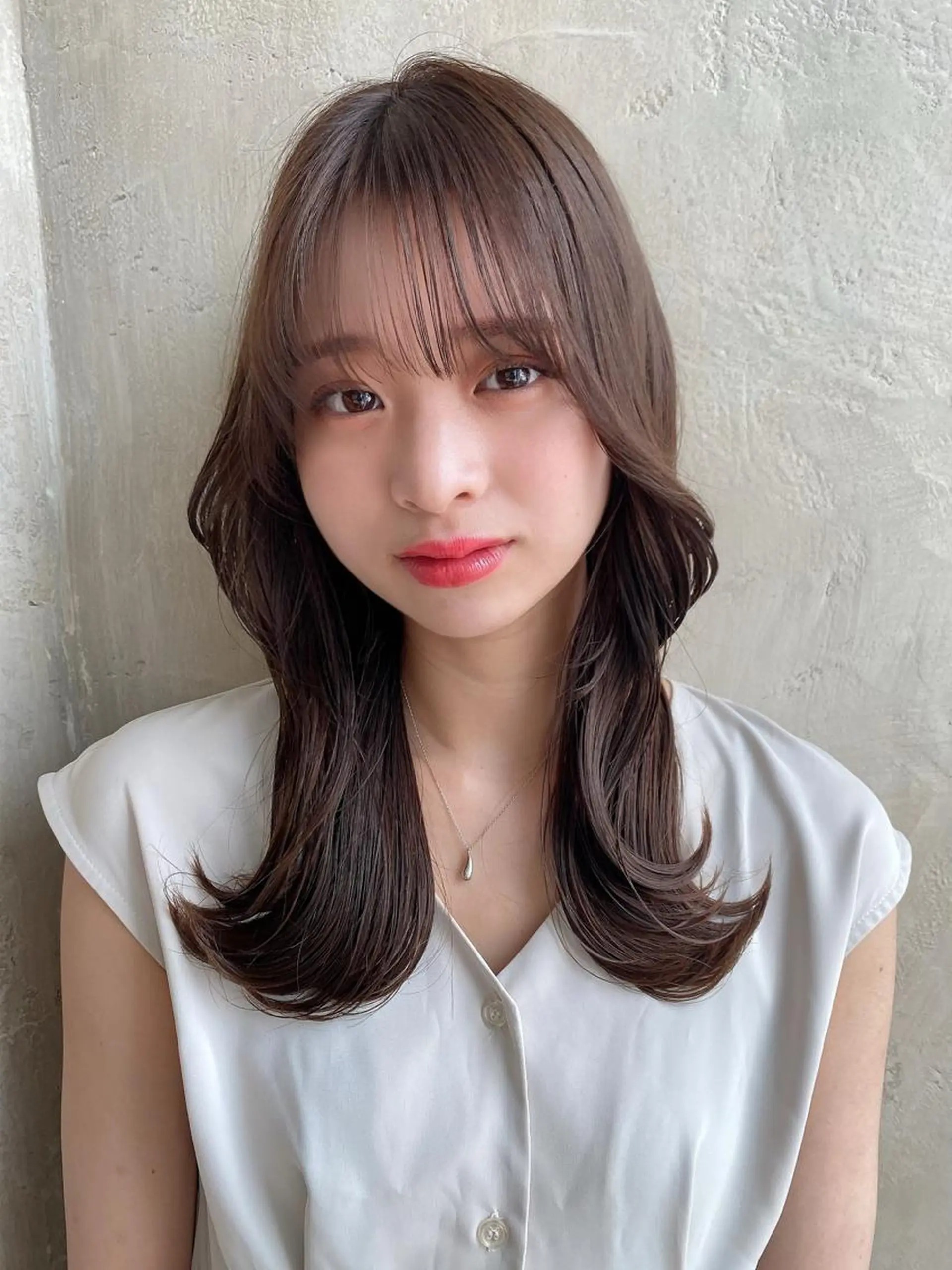 ミディアム カラー ベージュカラー ブラウンカラー ブラウンベージュ くびれヘア 顔周りカット カット ヘアカラー トリートメント 顔周り/くびれヘア 韓国ヘア💕風間るなのヘアスタイル