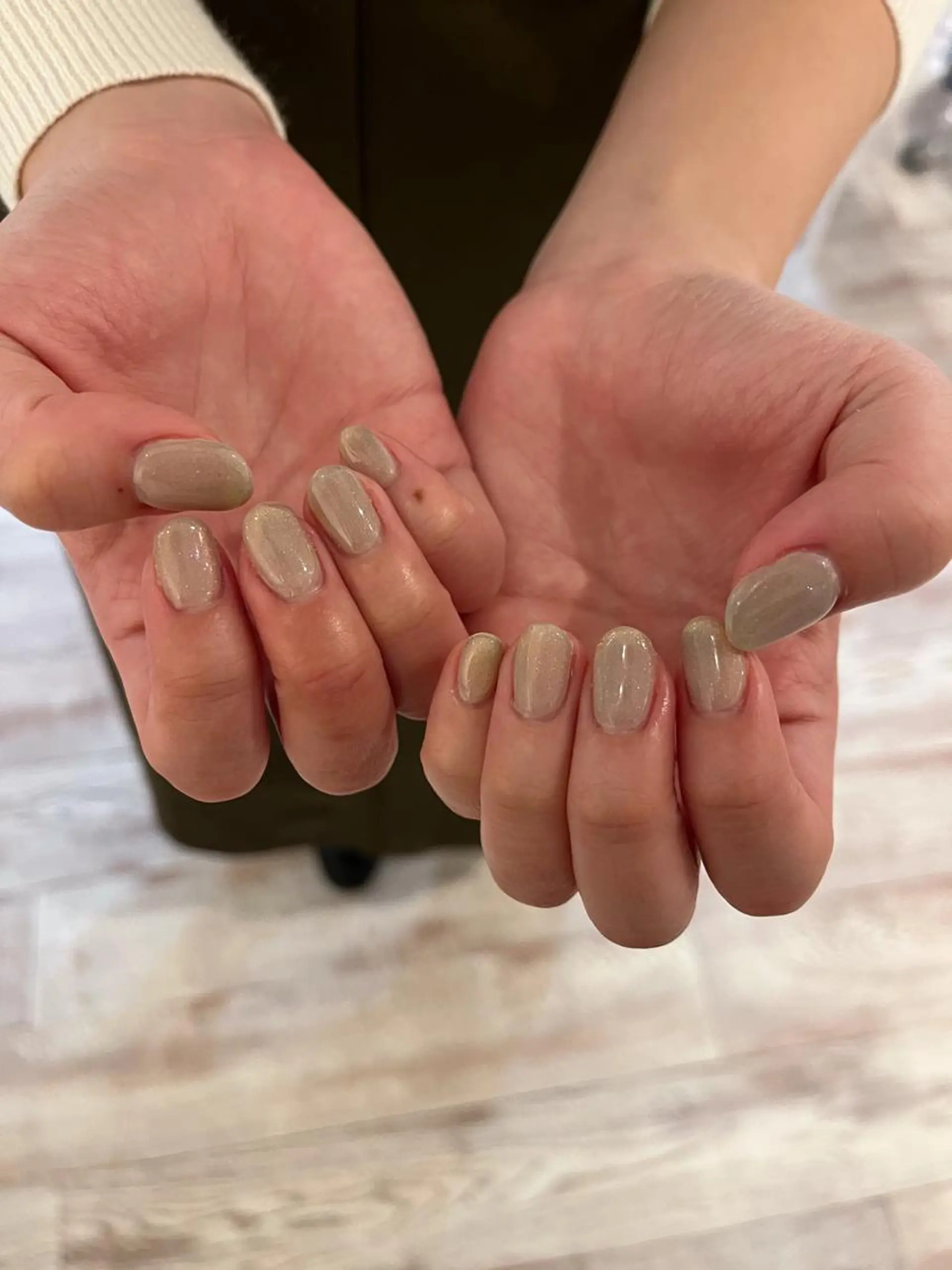 ネイル ハンドネイル une／YUKINA 🫧大人nuanceのネイルデザイン