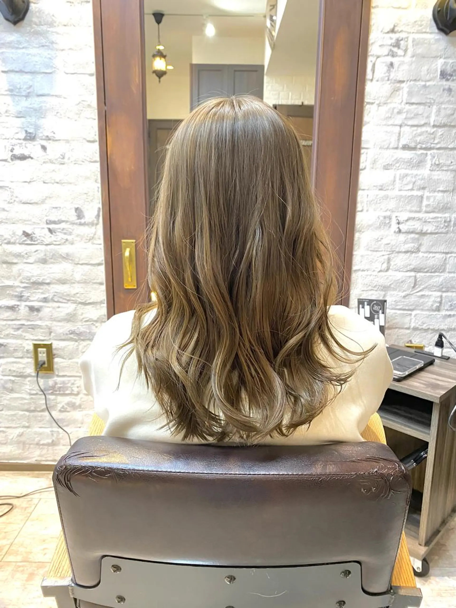 ロング 林 美佑のヘアスタイル