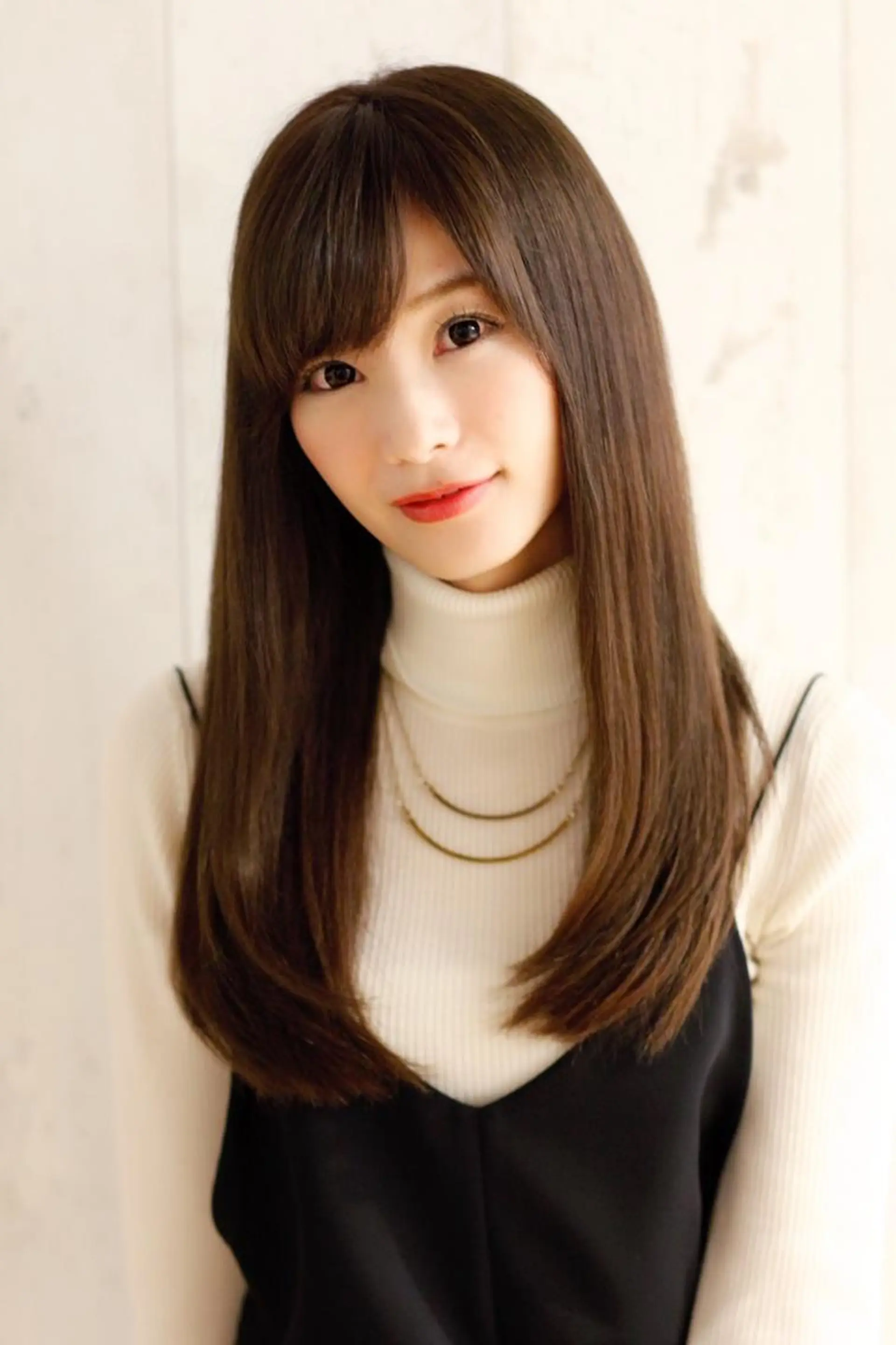 ロング カット ヘアカラー 縮毛矯正 トリートメント 山本翔一郎 韓国顔周りレイヤーのヘアスタイル