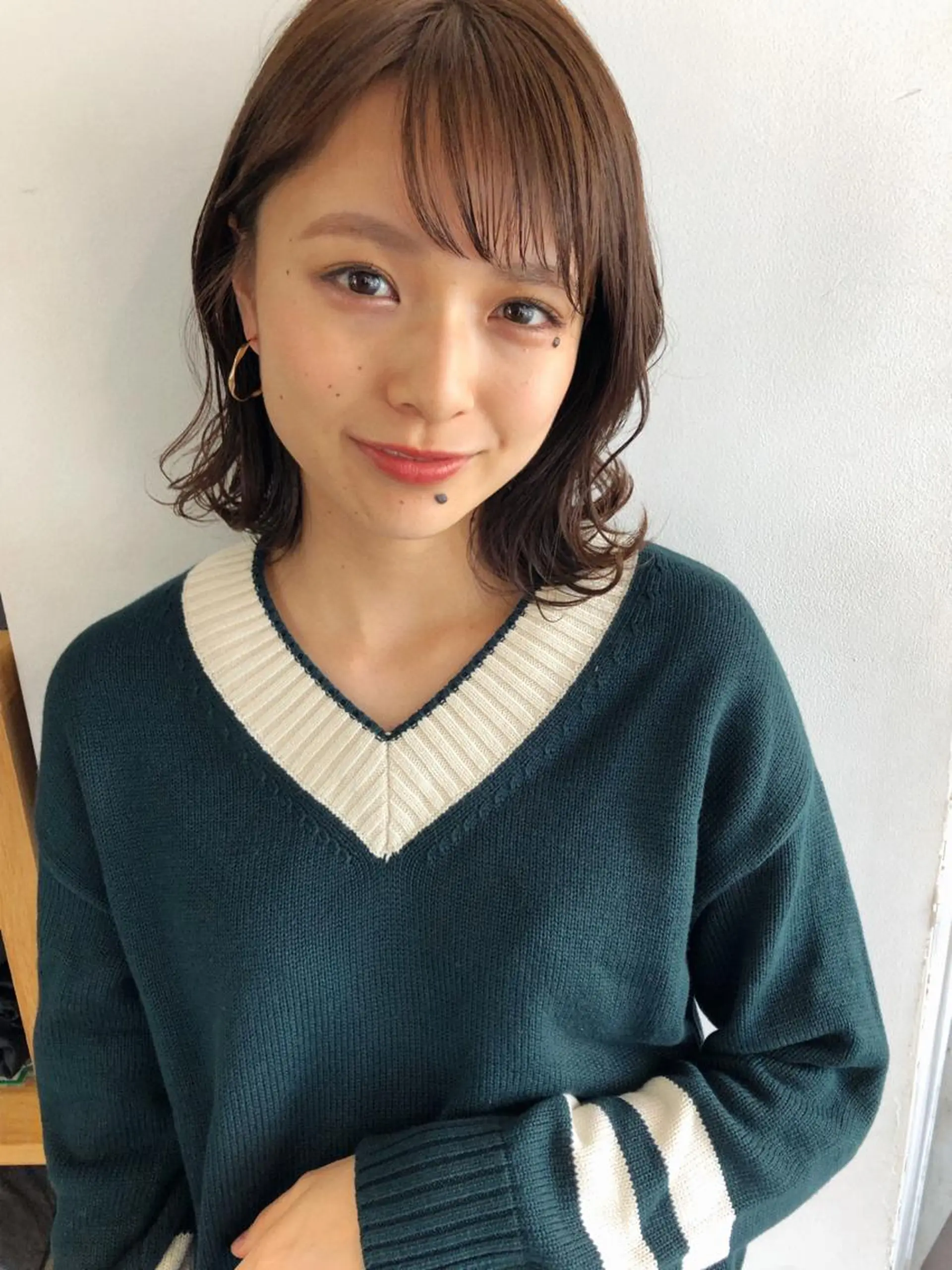 ミディアム 切りっぱなしボブ ボブ 外ハネヘア amber池袋所属・徳本 駿太のヘアスタイル