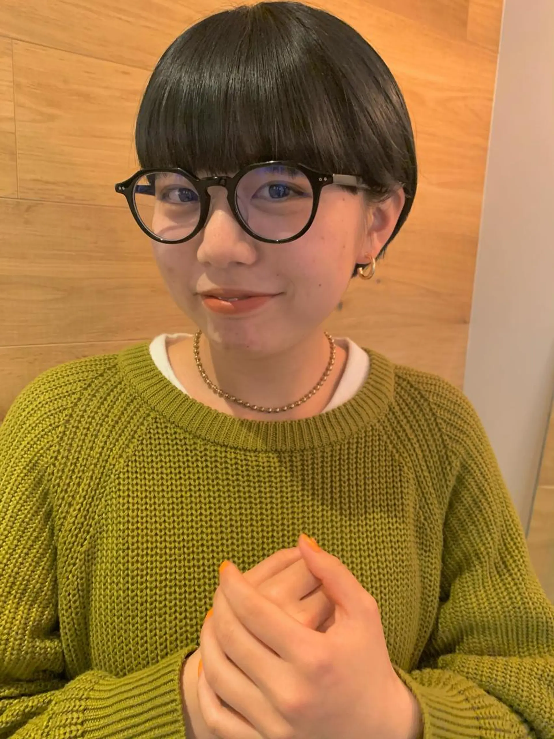 ショート カラー グレージュ オリーブグレージュ オリーブグレー カット トリートメント Fuuu《フゥ》所属・シノザキ シンゴのヘアスタイル