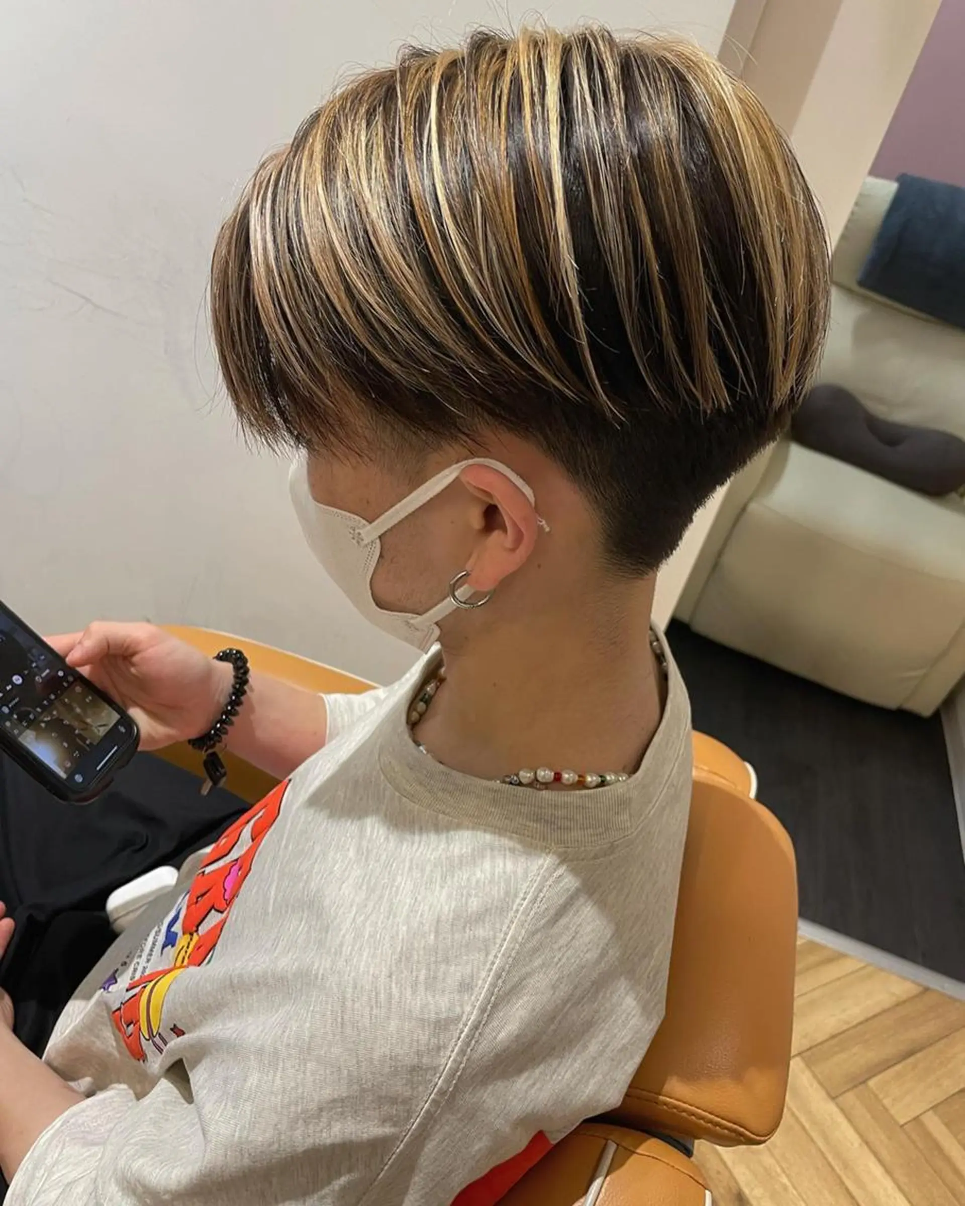 ミディアム カラー パーマ ヘアアレンジ メンズ キッズ ネイル マツエク・マツパ メンズハイライト 抜きっぱなしブロンド ハイライトカラー ハイライト 🫧垢抜けヘア🫧 SHIORIのヘアスタイル