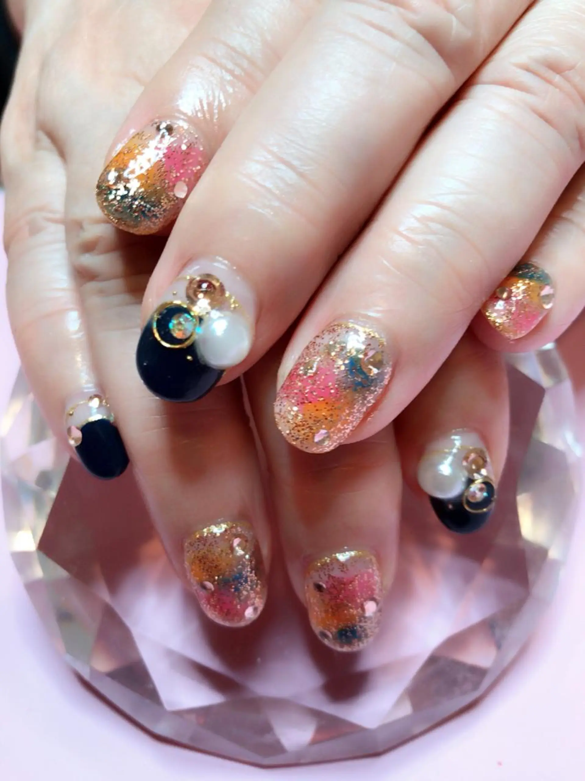 ネイル アートネイル ストーンネイル ネイル/耳つぼ /新ホワイトニングのネイルデザイン