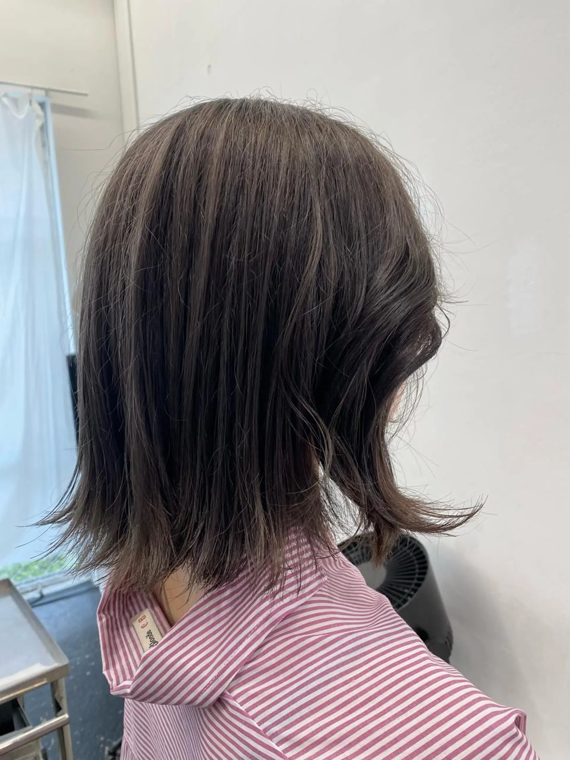 ショート カラー グレージュ 🎀ツヤ髪/韓国 ヘアミカ🎀のヘアスタイル