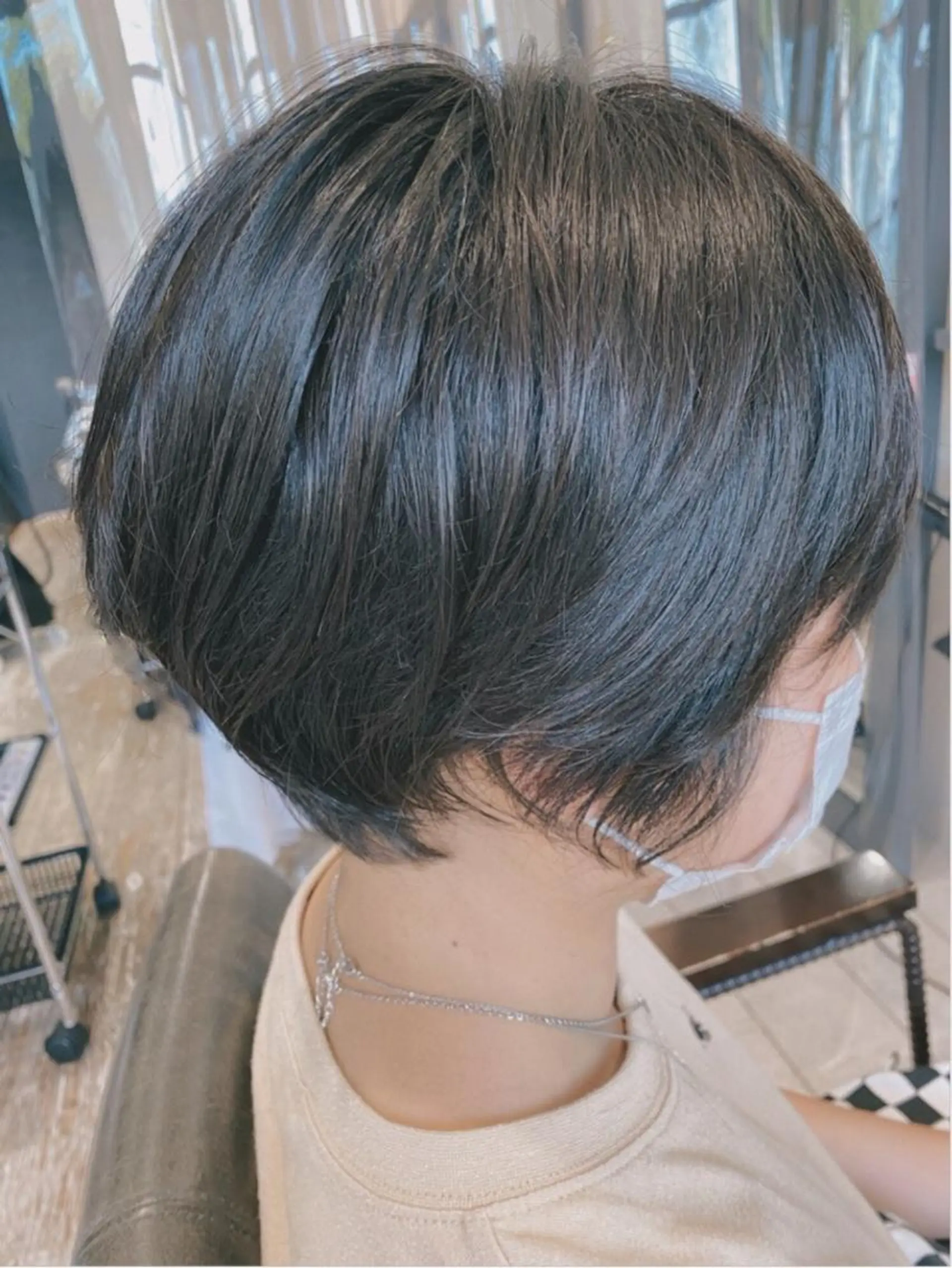 ショート カラー 水原 恵莉香のヘアスタイル
