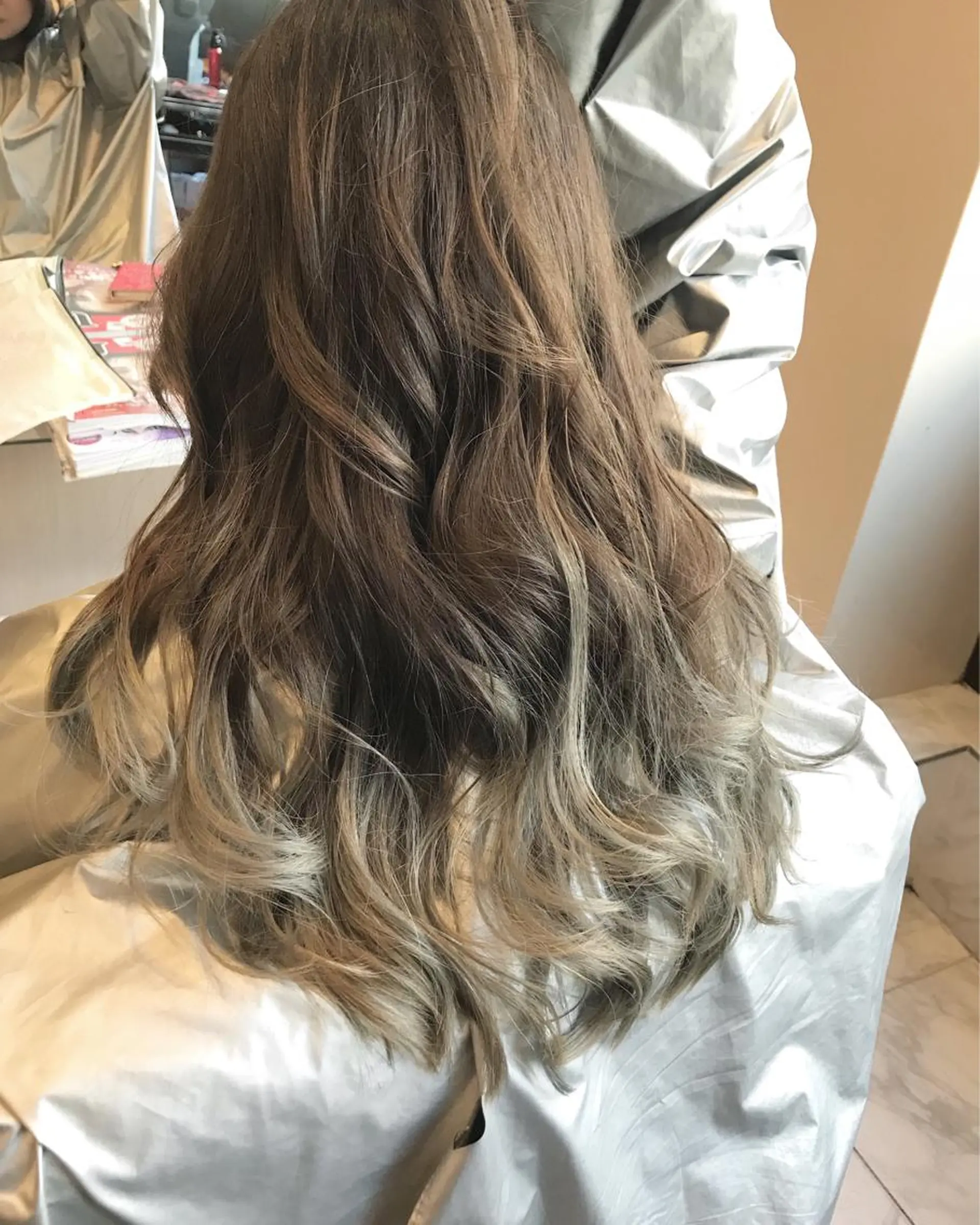 ミディアム カラー パーマ 外国人風カラー ヘアカラー トリートメント 🫧代表/新宿駅近/ 限定価格🫧田辺貴裕のヘアスタイル