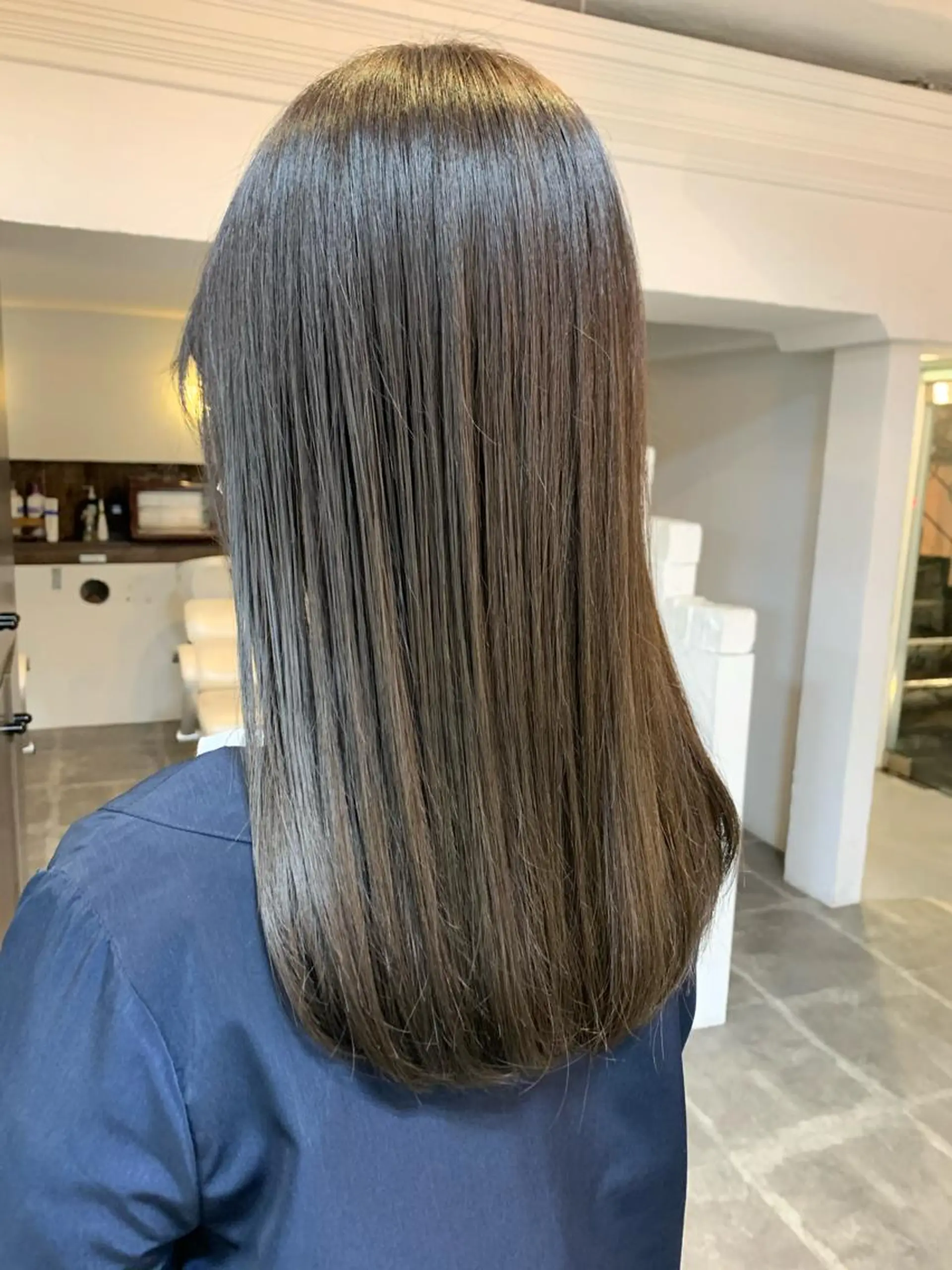 ロング カラー 平 ちひろのヘアスタイル