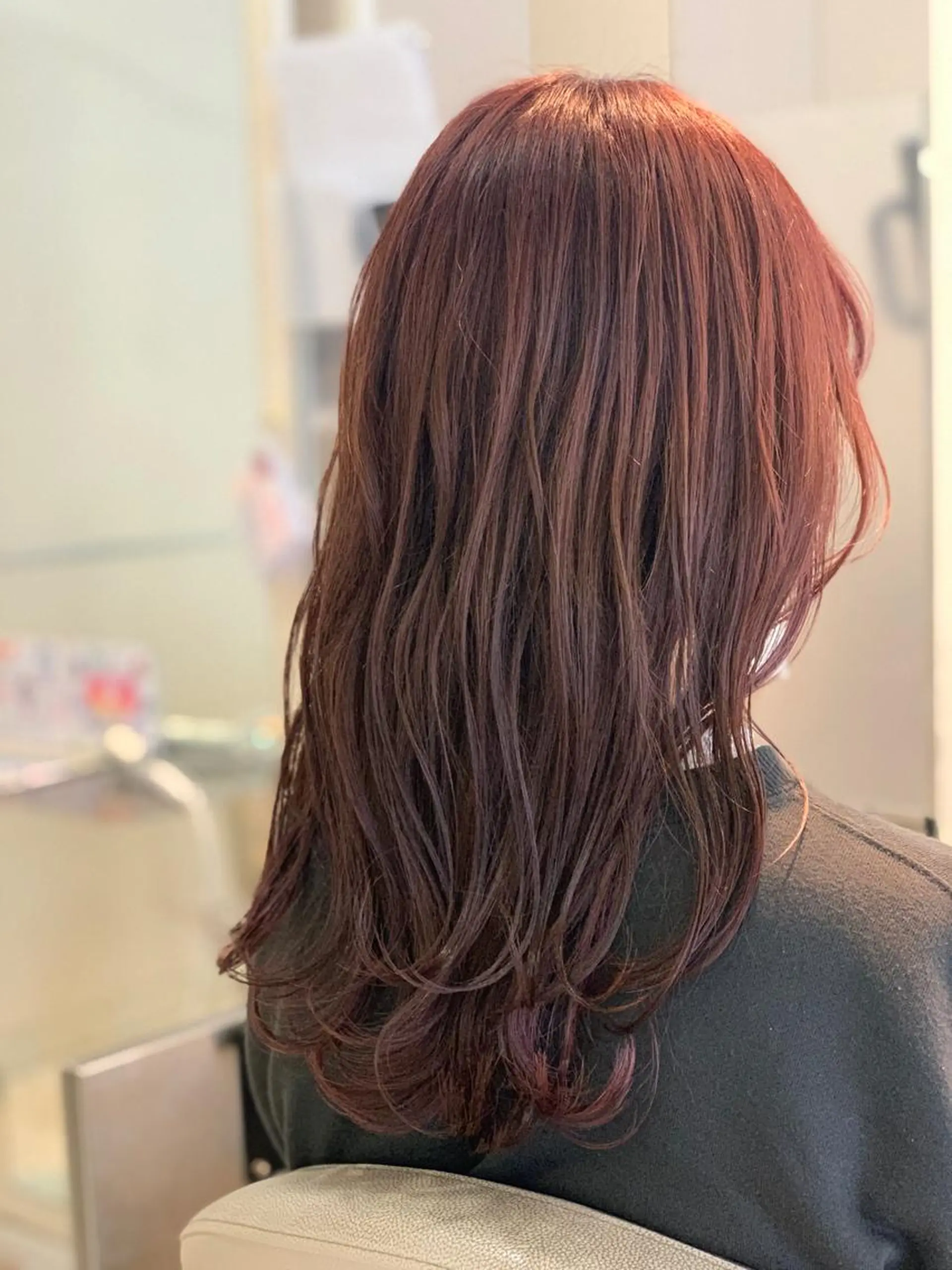 ロング カット ヘアカラー 本田 卓也のヘアスタイル
