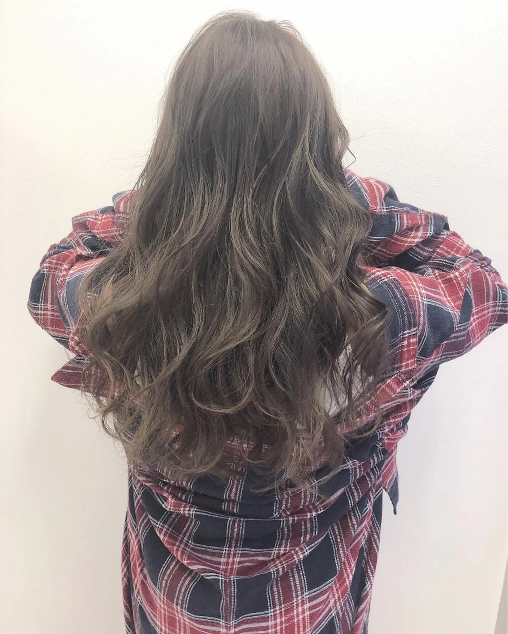 カラー コトネ🫧 韓国風レイヤーカットのヘアスタイル