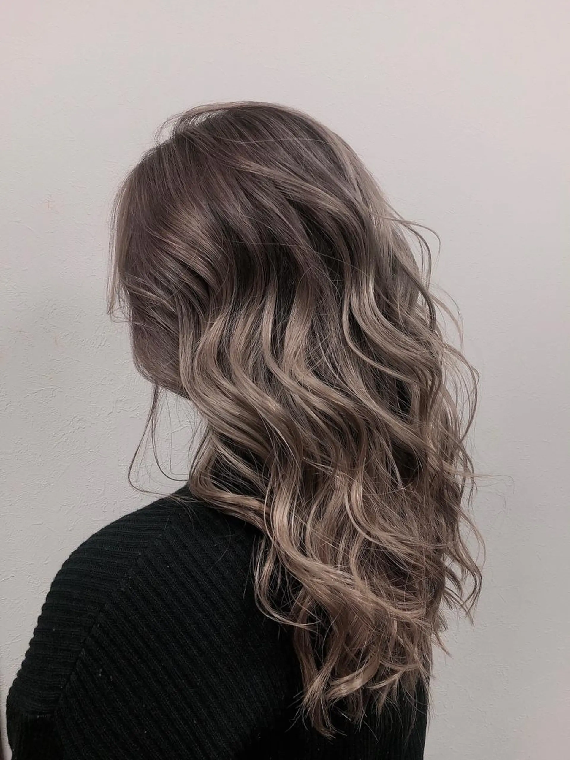 ロング ヘアーズベリー 藤本のヘアスタイル