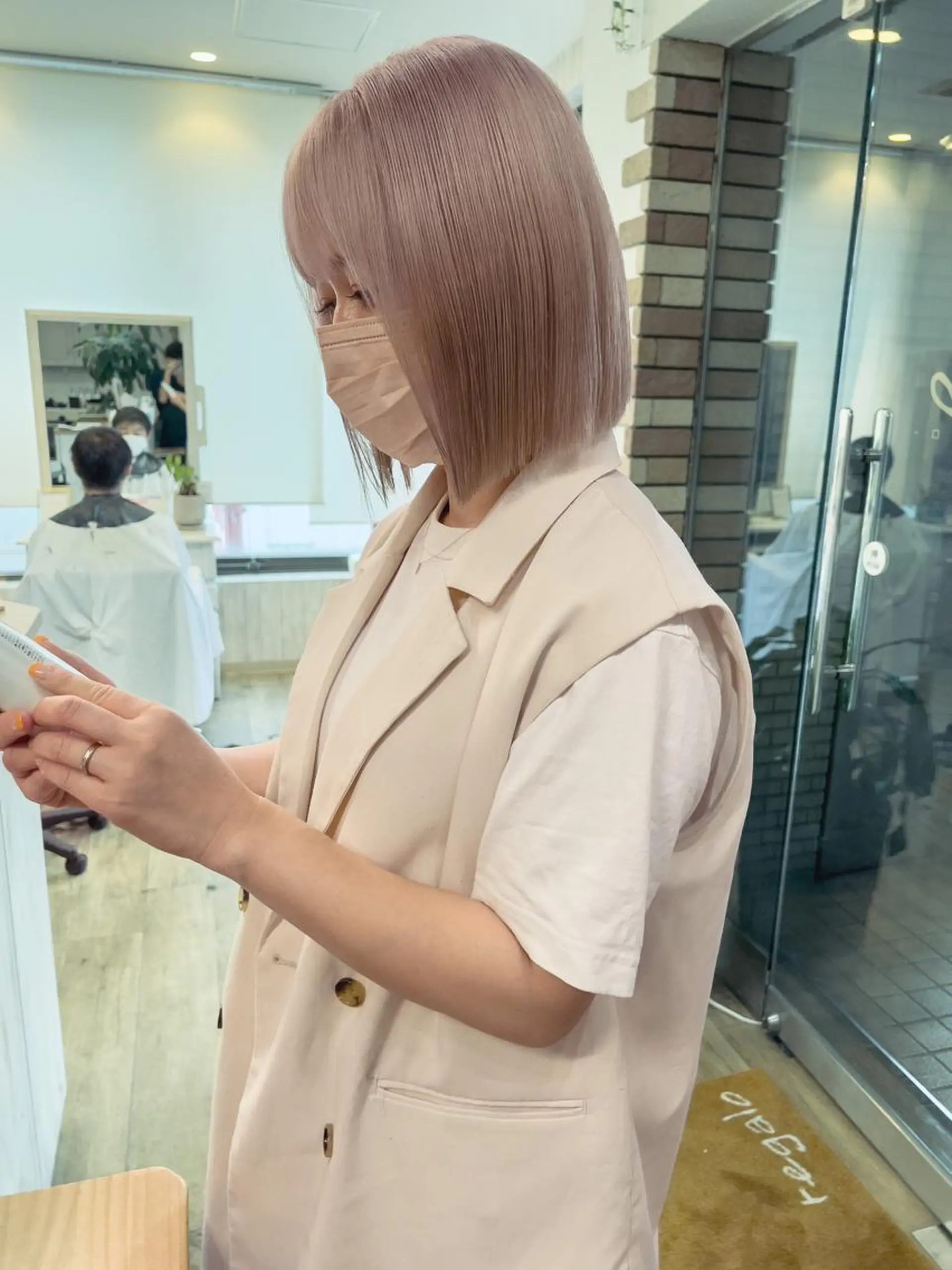 ミディアム カラー ブリーチ regalo 森重ユウのヘアスタイル