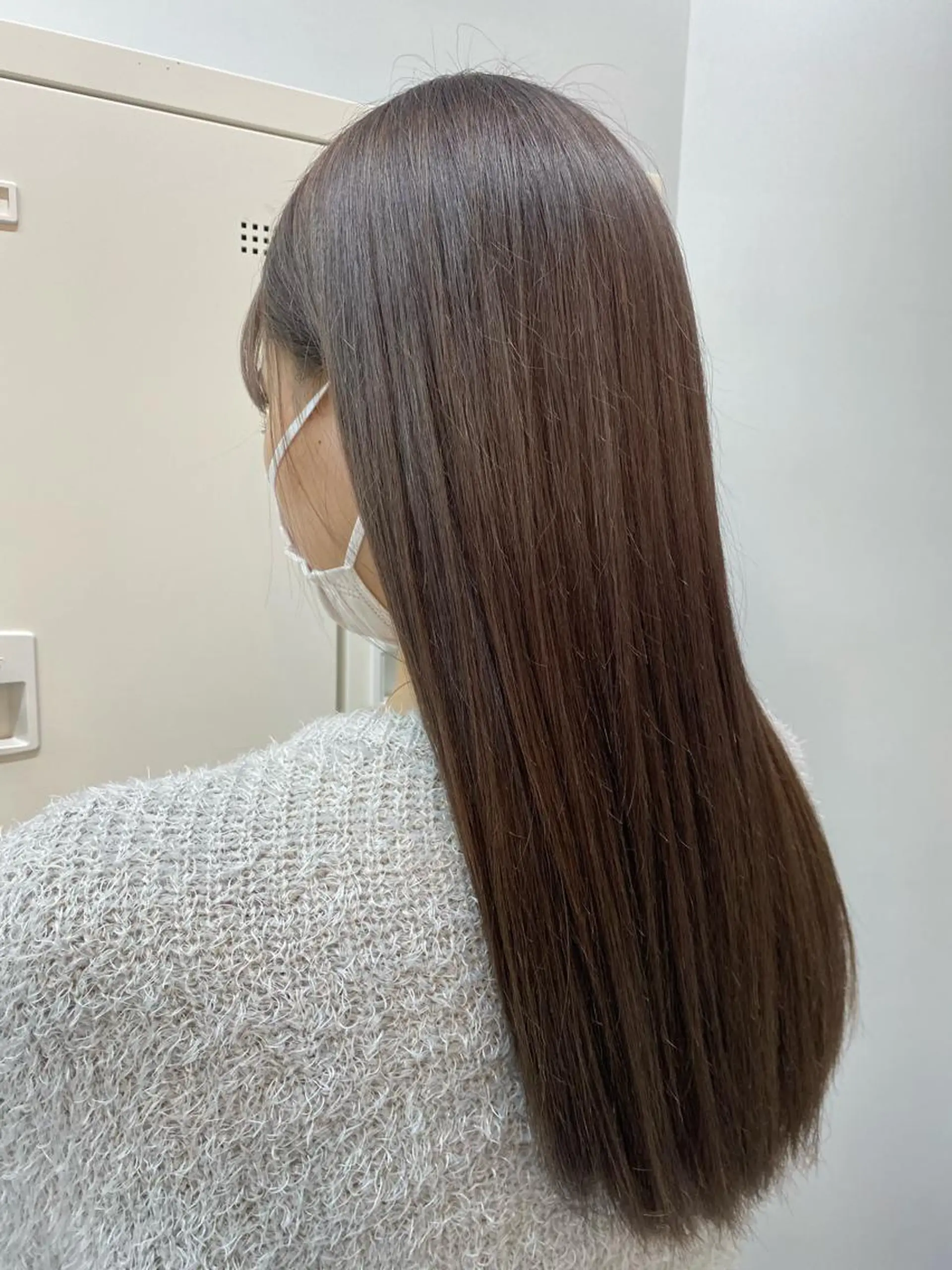 ロング aoi ♡グレージュ ・ベージュカラーのヘアスタイル