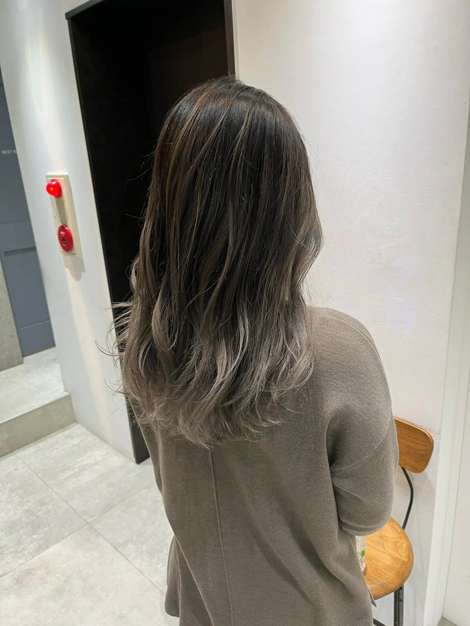 セミロング アッシュ 髪質改善 ヨシンモリ 韓国風ヘア トリートメント ヘアカラー トリートメント 🌈透明感カラー 韓 国ヘアこうたろうのヘアスタイル